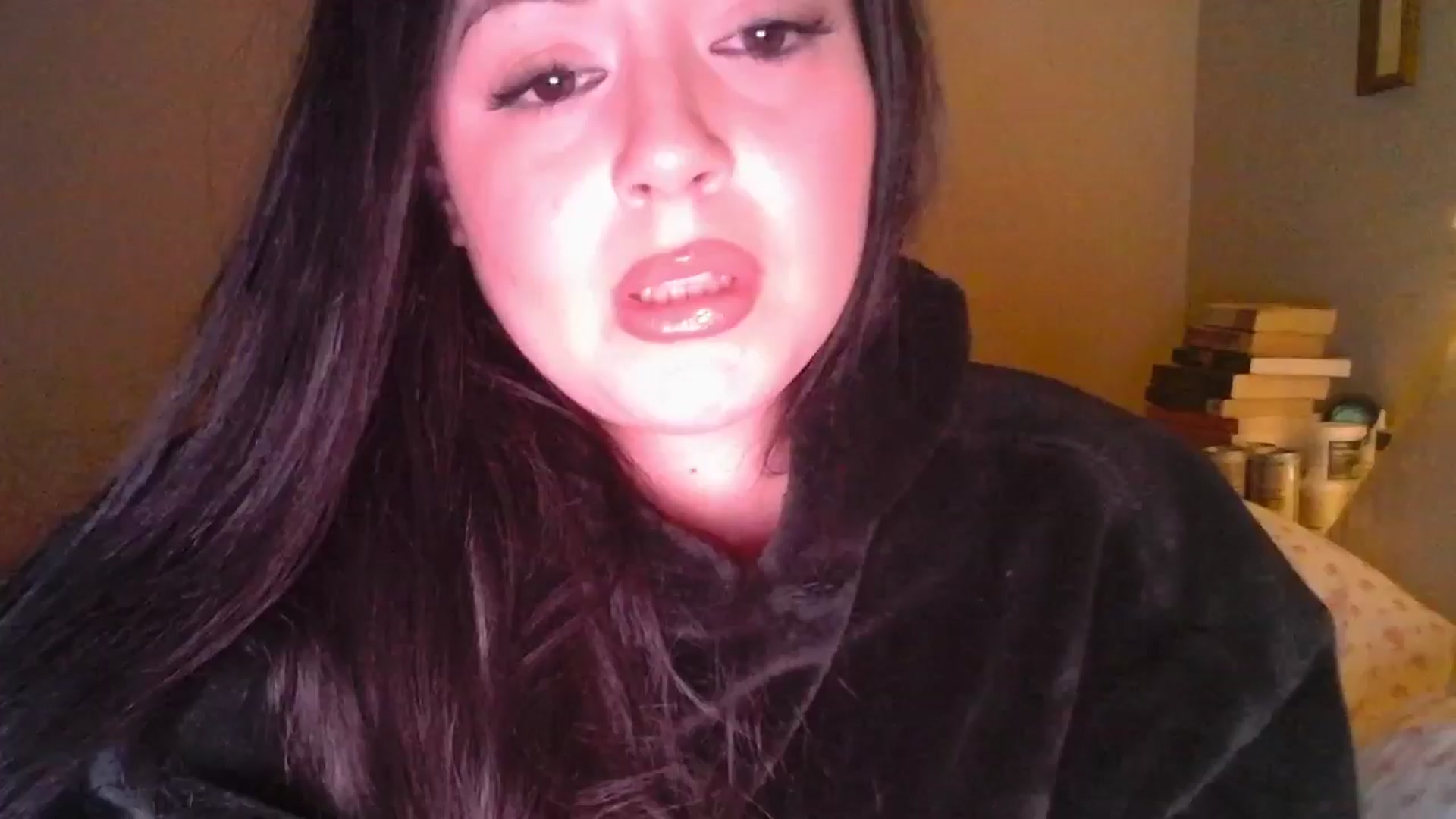 Gallery image thumbnail from TitsMcgeee's myfreecams stream on, 04/21/2024, 06:08 image 7 of 20