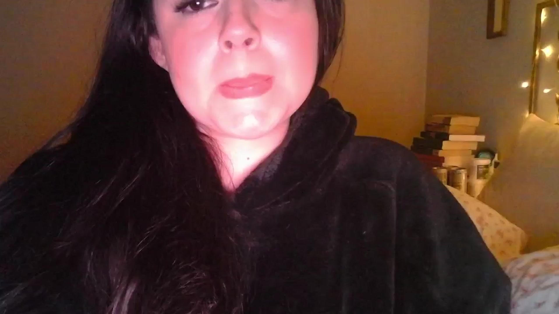 Gallery image thumbnail from TitsMcgeee's myfreecams stream on, 04/21/2024, 06:08 image 6 of 20