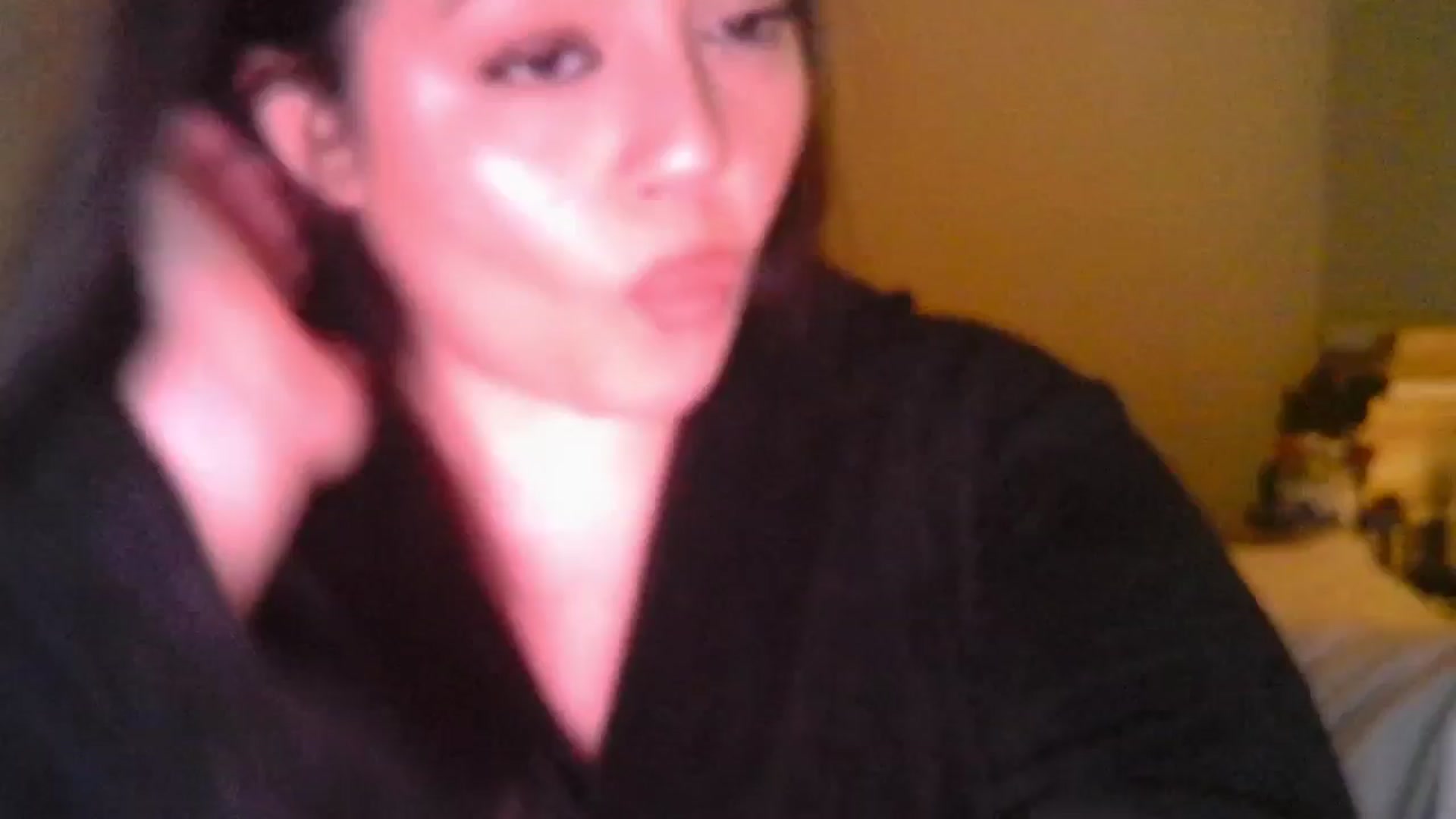 Gallery image thumbnail from TitsMcgeee's myfreecams stream on, 04/27/2024, 23:18 image 20 of 20