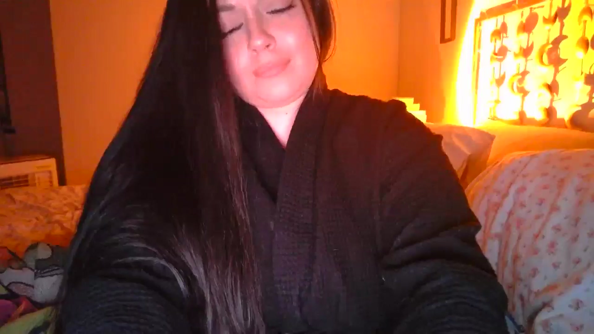 Gallery image thumbnail from TitsMcgeee's myfreecams stream on, 07/11/2024, 10:45 image 8 of 20