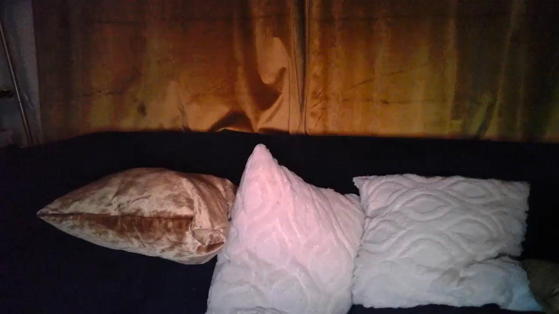 Gallery image thumbnail from TitsMcgeee's myfreecams stream on, 07/11/2024, 11:33 image 7 of 20