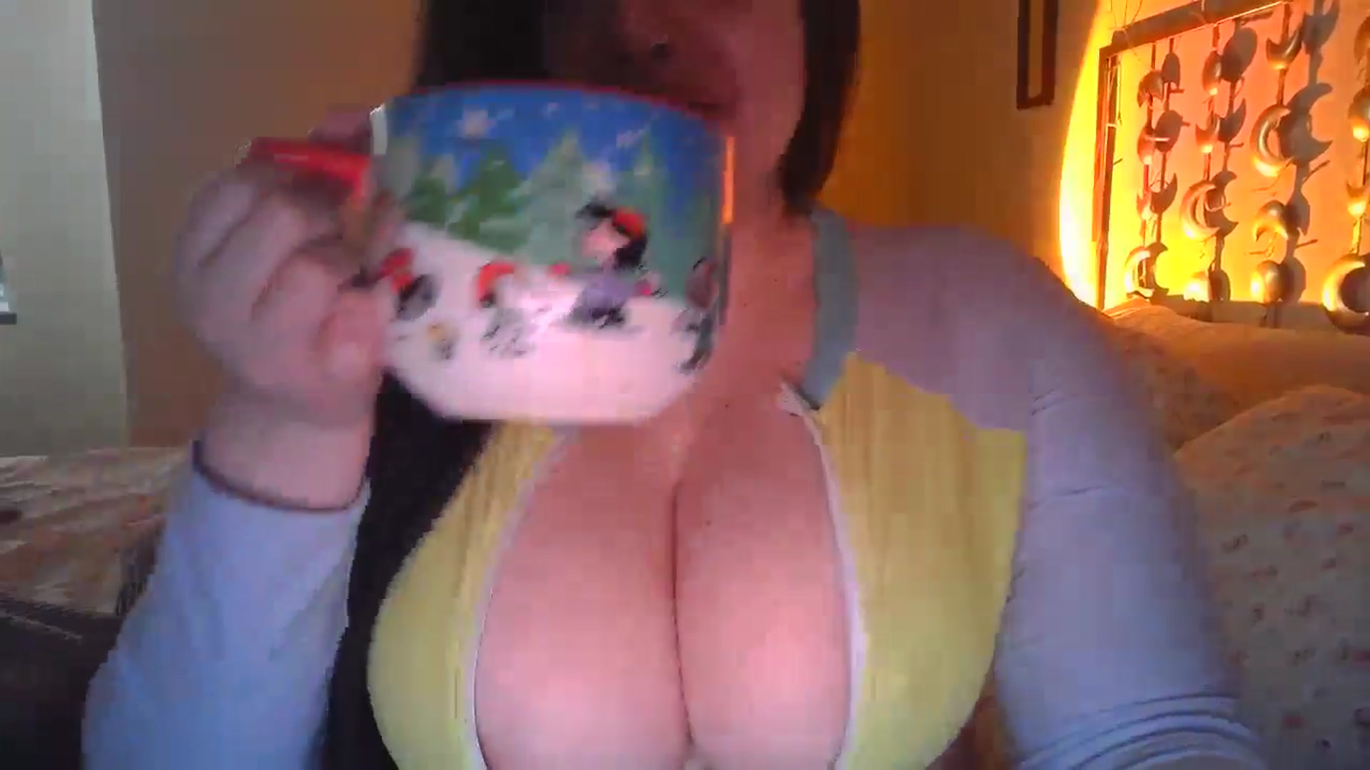 Gallery image thumbnail from TitsMcgeee's myfreecams stream on, 07/14/2024, 17:58 image 4 of 20