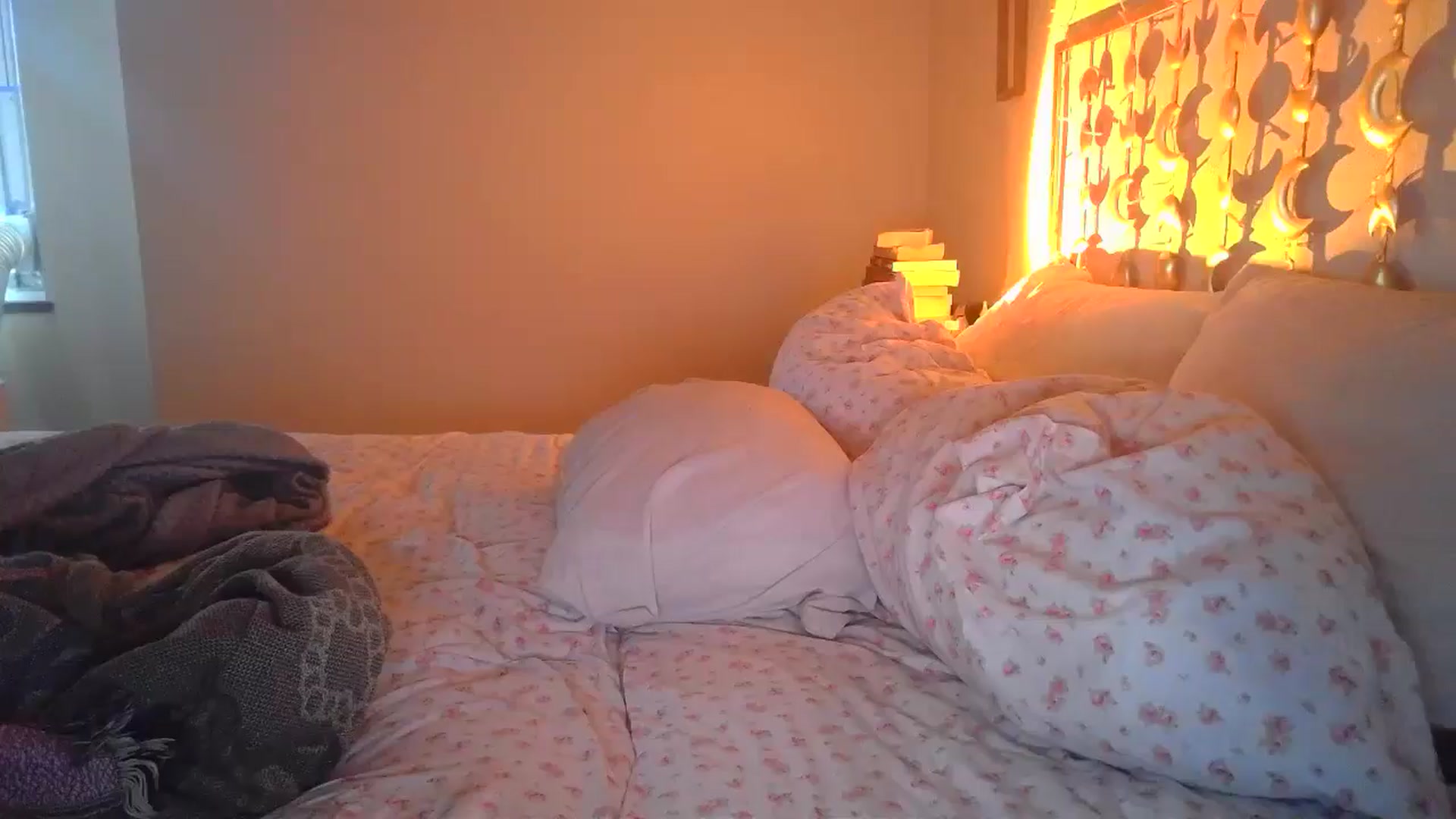 Gallery image thumbnail from TitsMcgeee's myfreecams stream on, 07/17/2024, 24:12 image 11 of 20