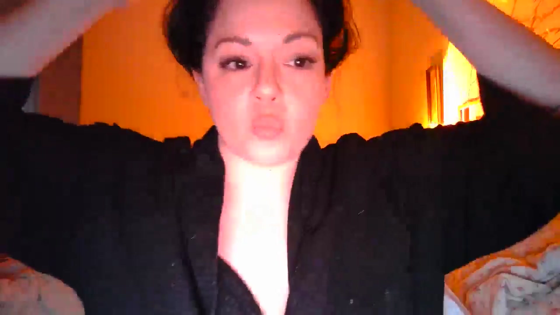 Gallery image thumbnail from TitsMcgeee's myfreecams stream on, 08/02/2024, 05:02 image 3 of 20