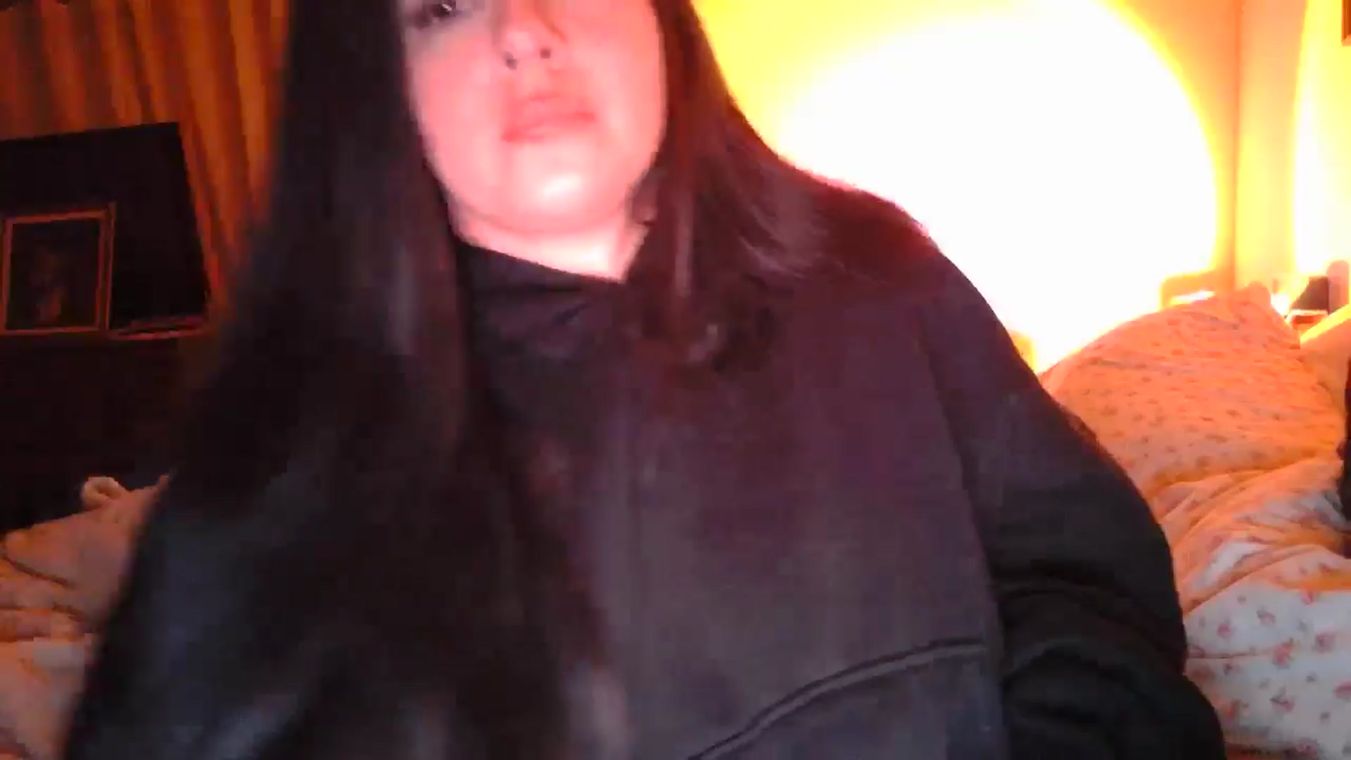 Gallery image thumbnail from TitsMcgeee's myfreecams stream on, 09/16/2024, 08:19 image 12 of 20