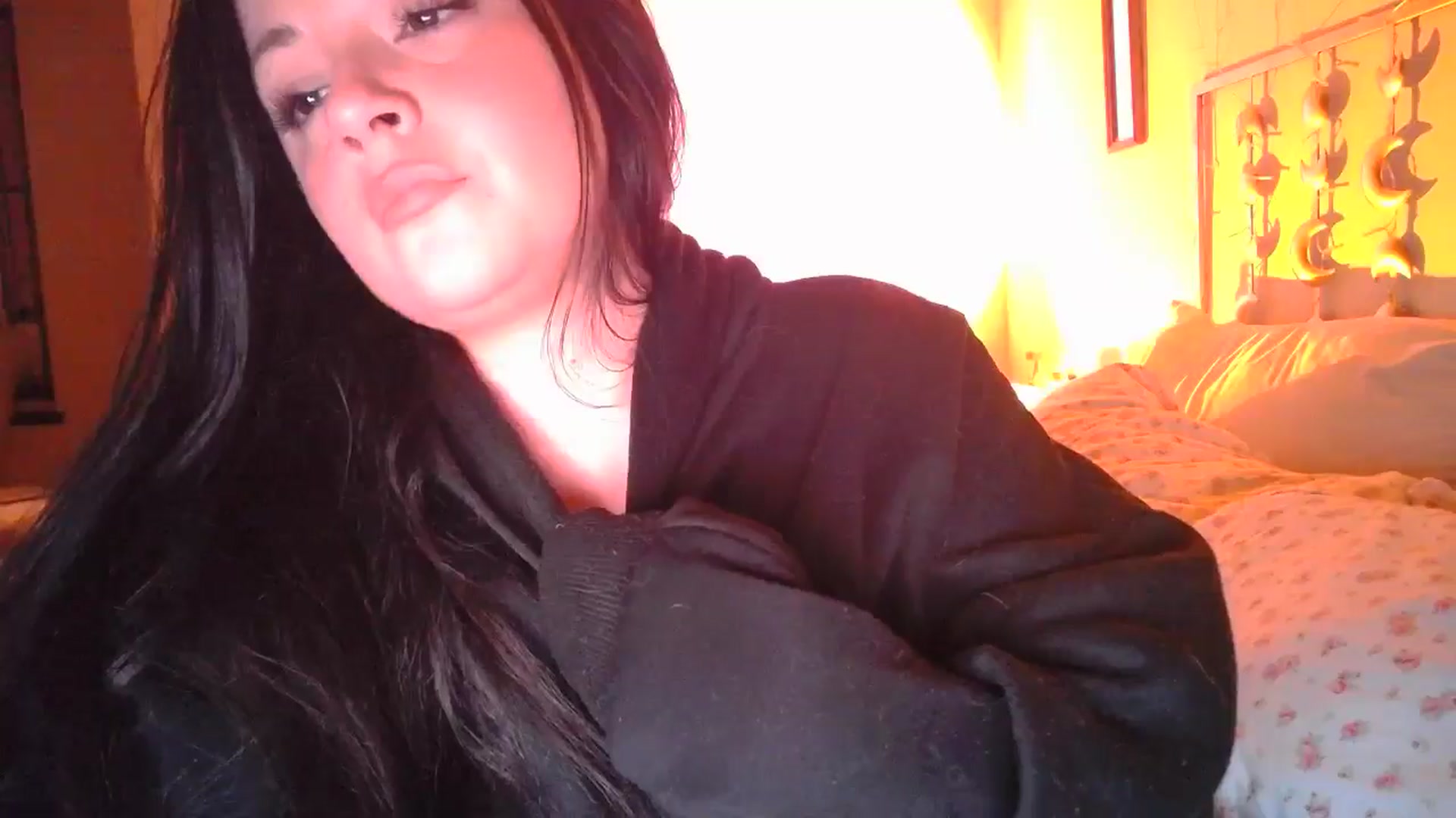 Gallery image thumbnail from TitsMcgeee's myfreecams stream on, 10/08/2024, 11:45 image 14 of 20
