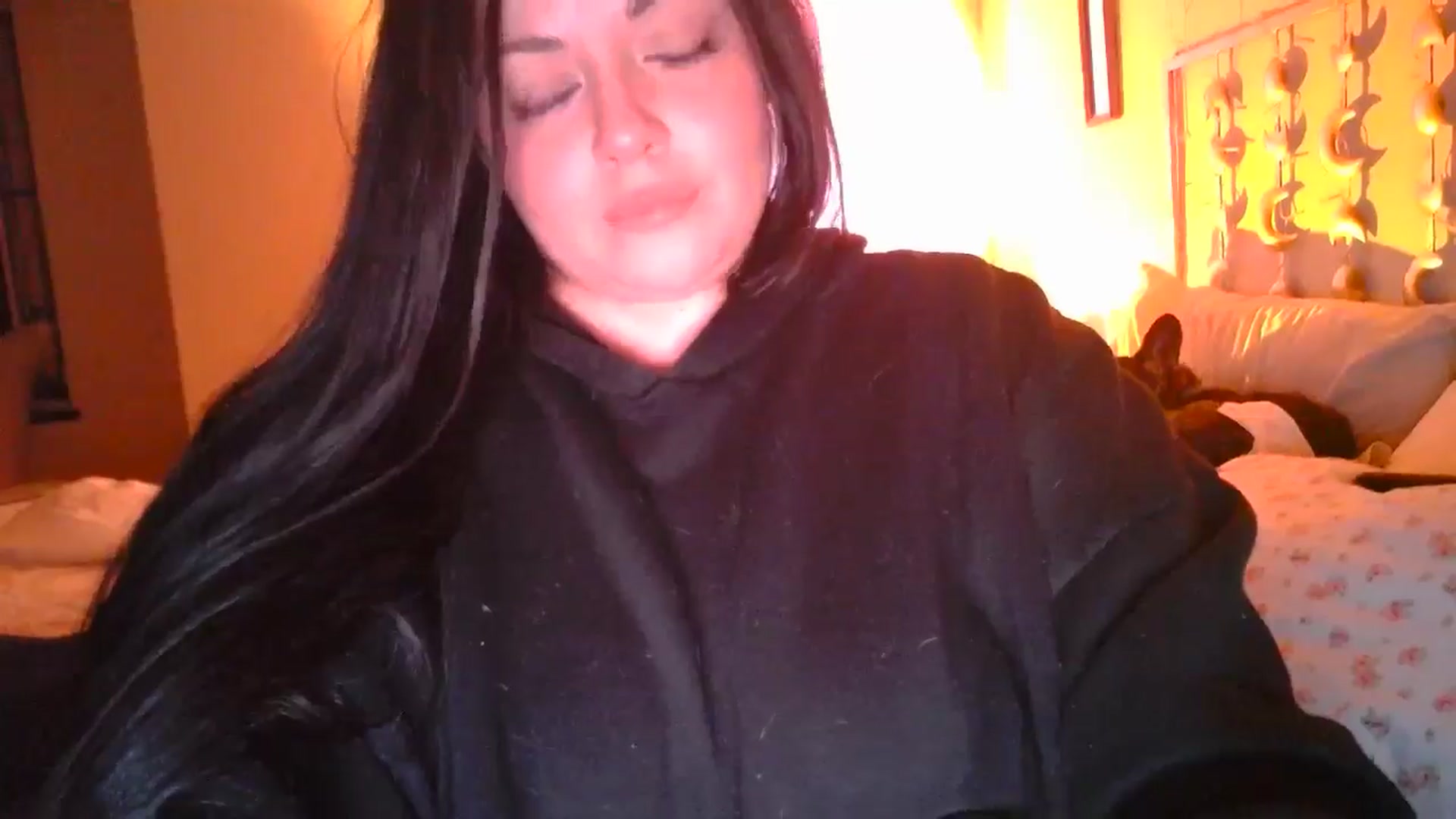 Gallery image thumbnail from TitsMcgeee's myfreecams stream on, 10/08/2024, 12:50 image 11 of 20