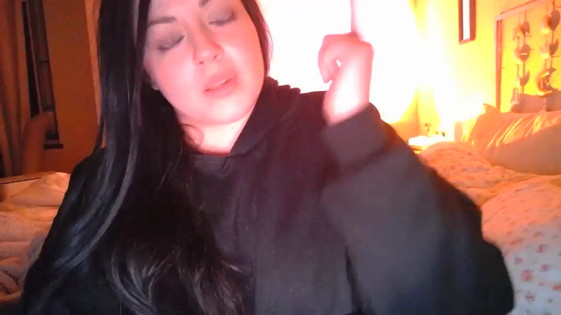 Gallery image thumbnail from TitsMcgeee's myfreecams stream on, 10/08/2024, 12:50 image 1 of 20