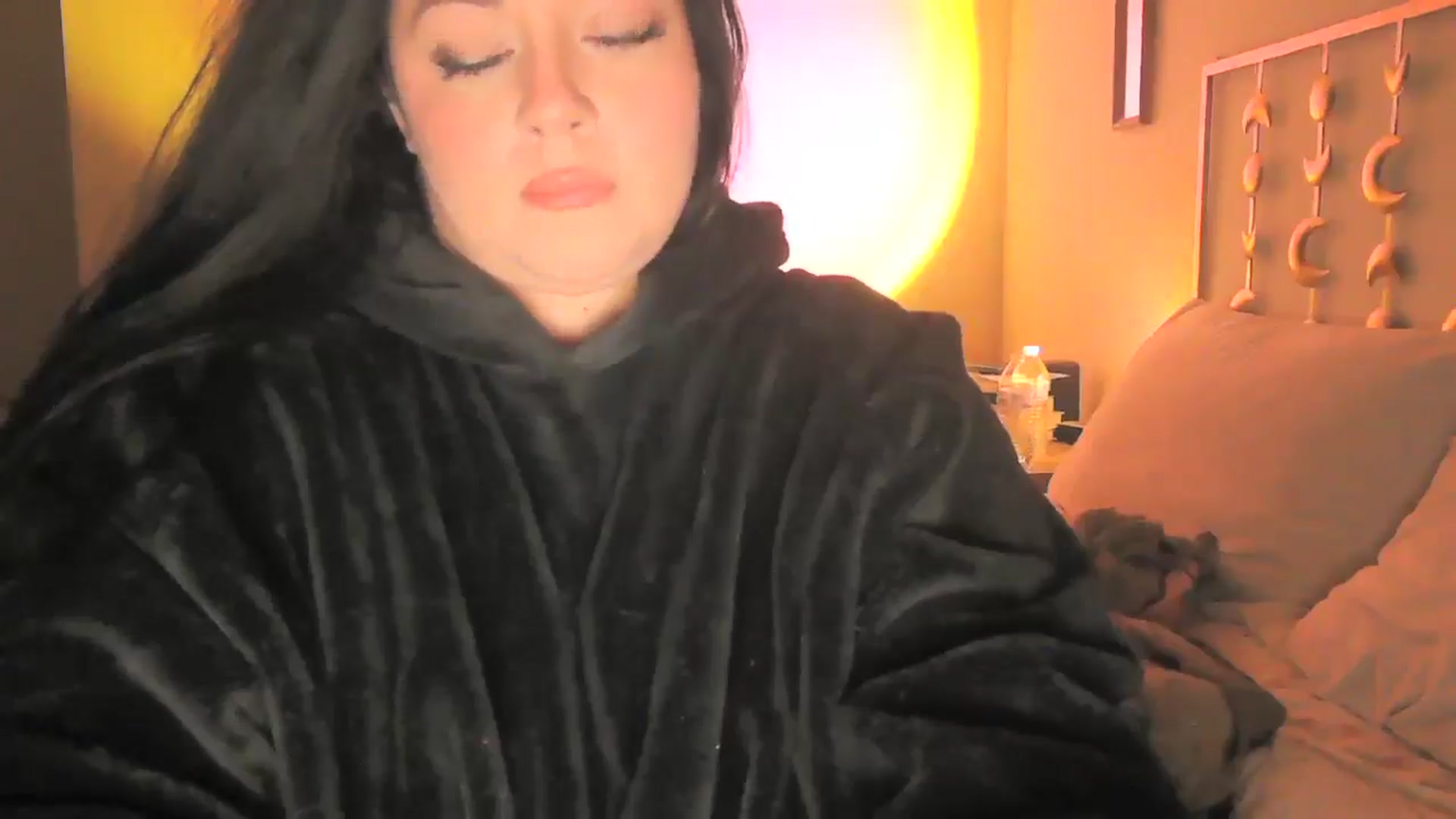 Gallery image thumbnail from TitsMcgeee's myfreecams stream on, 12/09/2024, 03:20 image 11 of 20