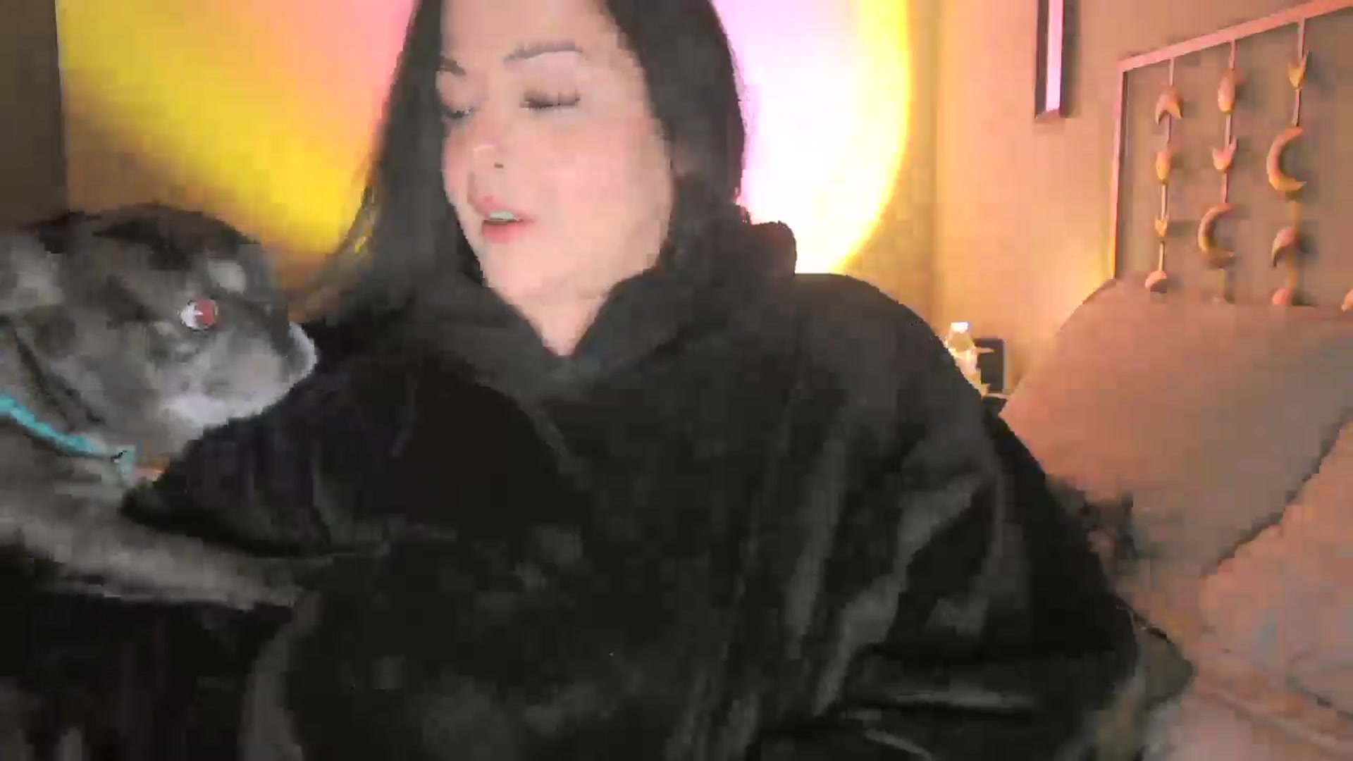Gallery image thumbnail from TitsMcgeee's myfreecams stream on, 12/09/2024, 03:20 image 18 of 20