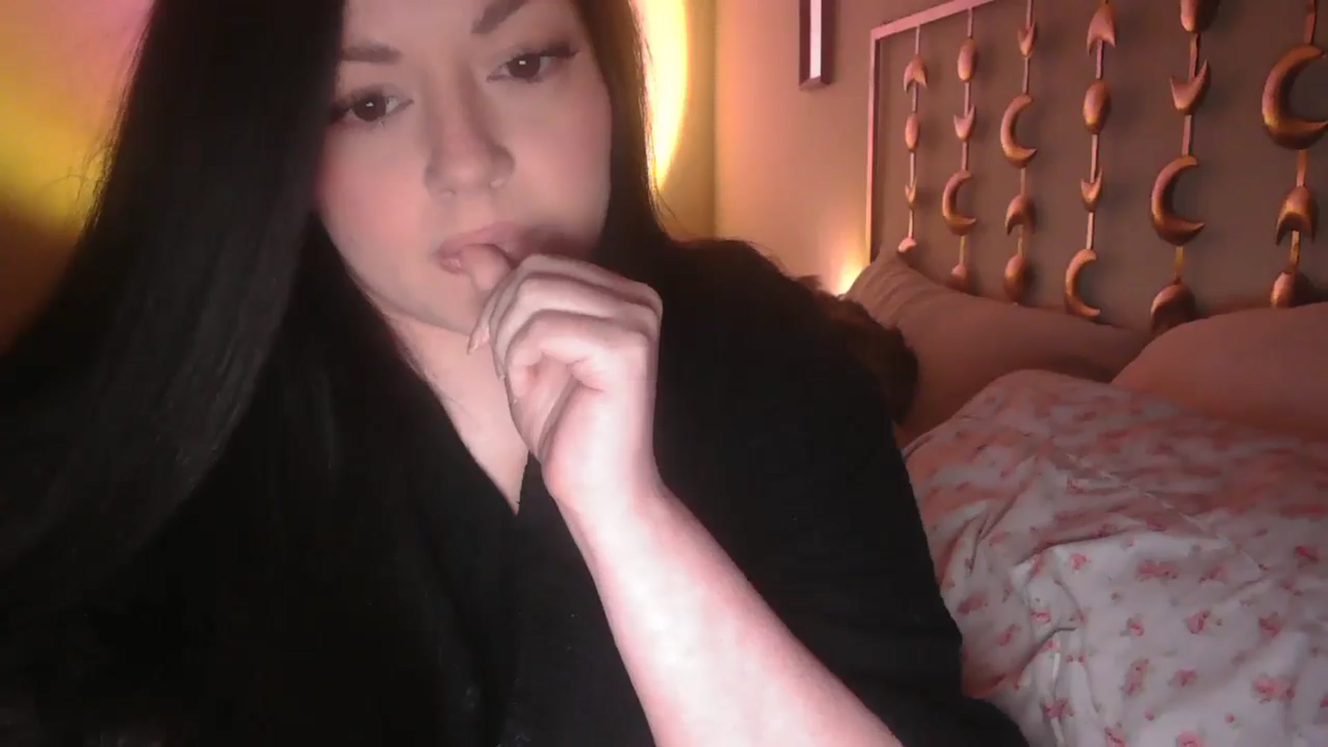 Gallery image thumbnail from TitsMcgeee's myfreecams stream on, 12/17/2024, 09:14 image 14 of 20
