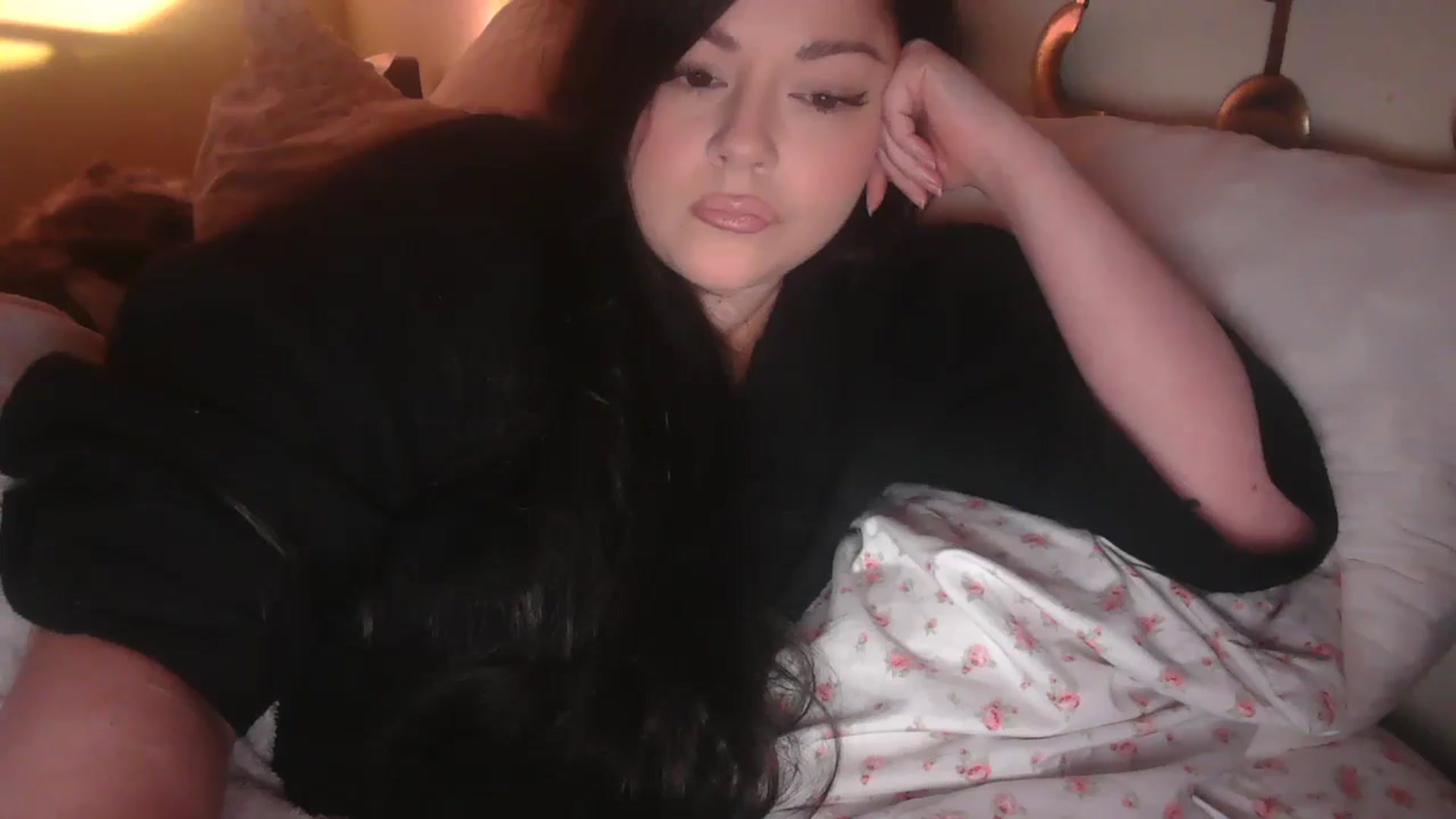 Gallery image thumbnail from TitsMcgeee's myfreecams stream on, 12/17/2024, 09:14 image 9 of 20