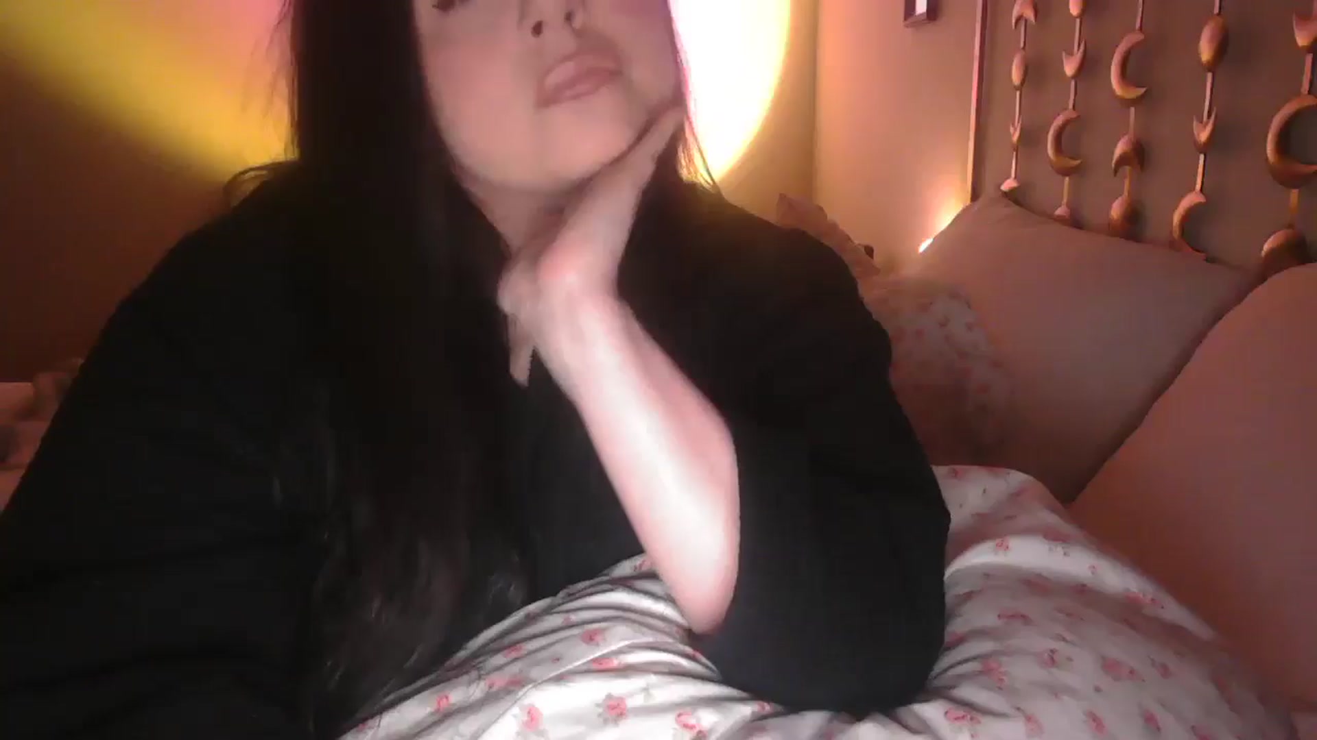 Gallery image thumbnail from TitsMcgeee's myfreecams stream on, 12/17/2024, 09:14 image 6 of 20