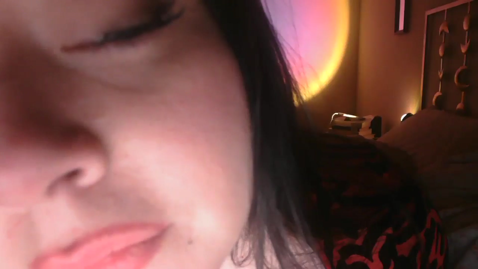 Gallery image thumbnail from TitsMcgeee's myfreecams stream on, 12/18/2024, 03:03 image 16 of 20