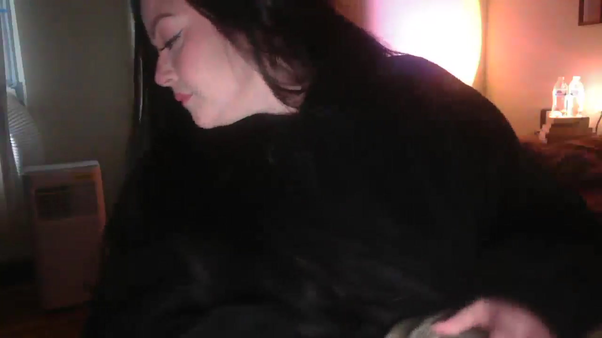 Gallery image thumbnail from TitsMcgeee's myfreecams stream on, 02/23/2025, 01:33 image 17 of 20