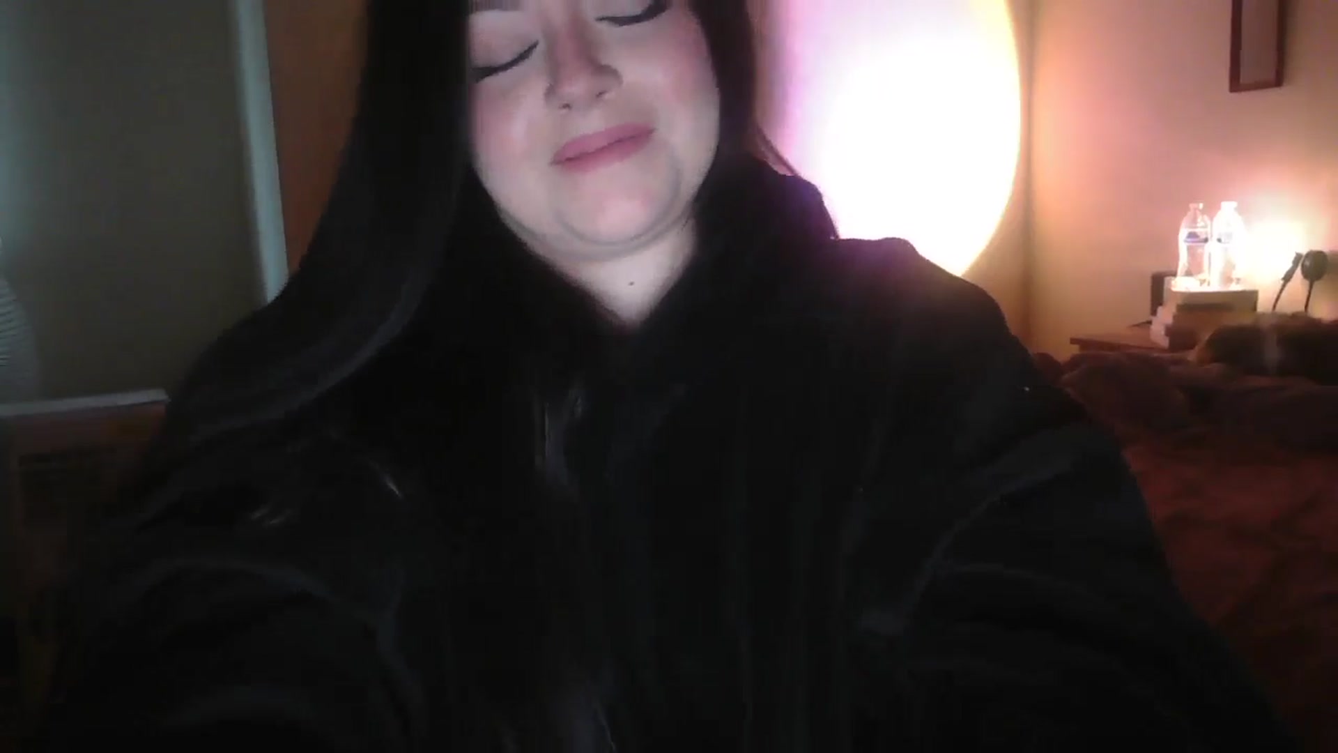 Gallery image thumbnail from TitsMcgeee's myfreecams stream on, 02/23/2025, 01:33 image 6 of 20