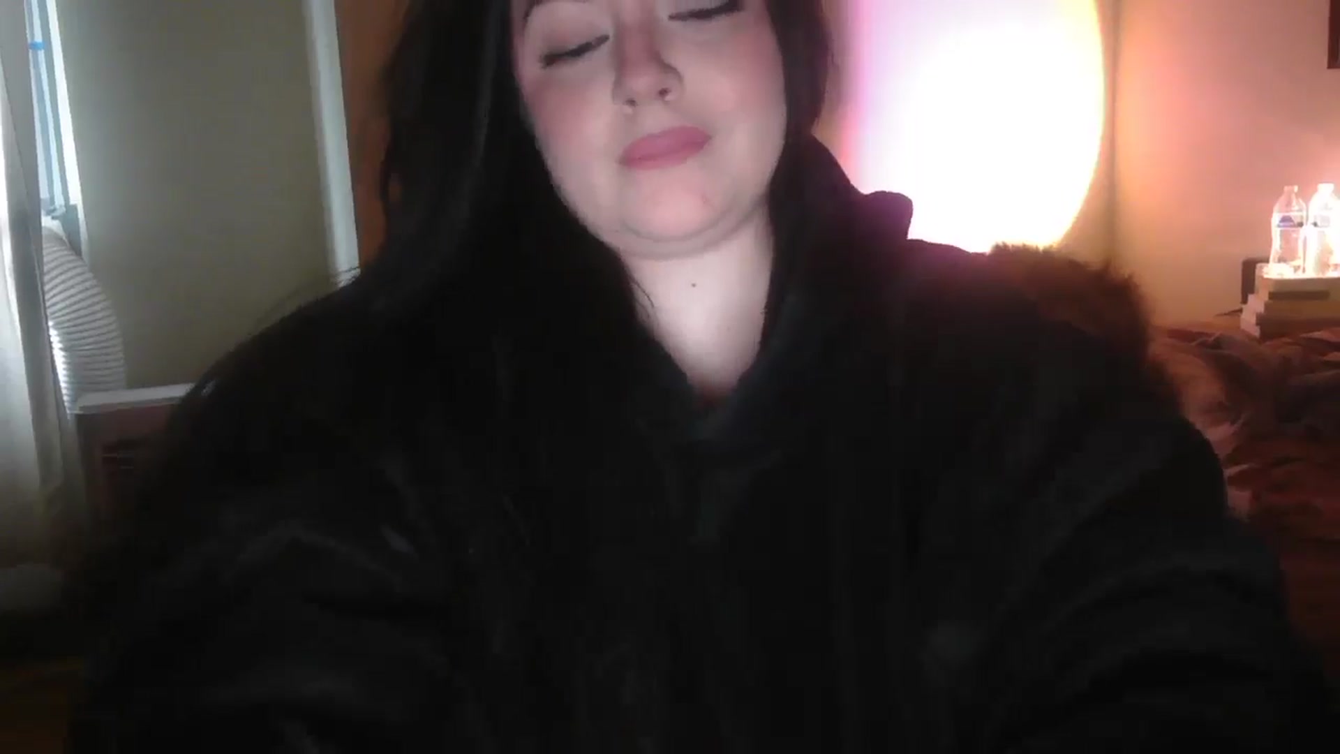 Gallery image thumbnail from TitsMcgeee's myfreecams stream on, 02/23/2025, 01:33 image 12 of 20