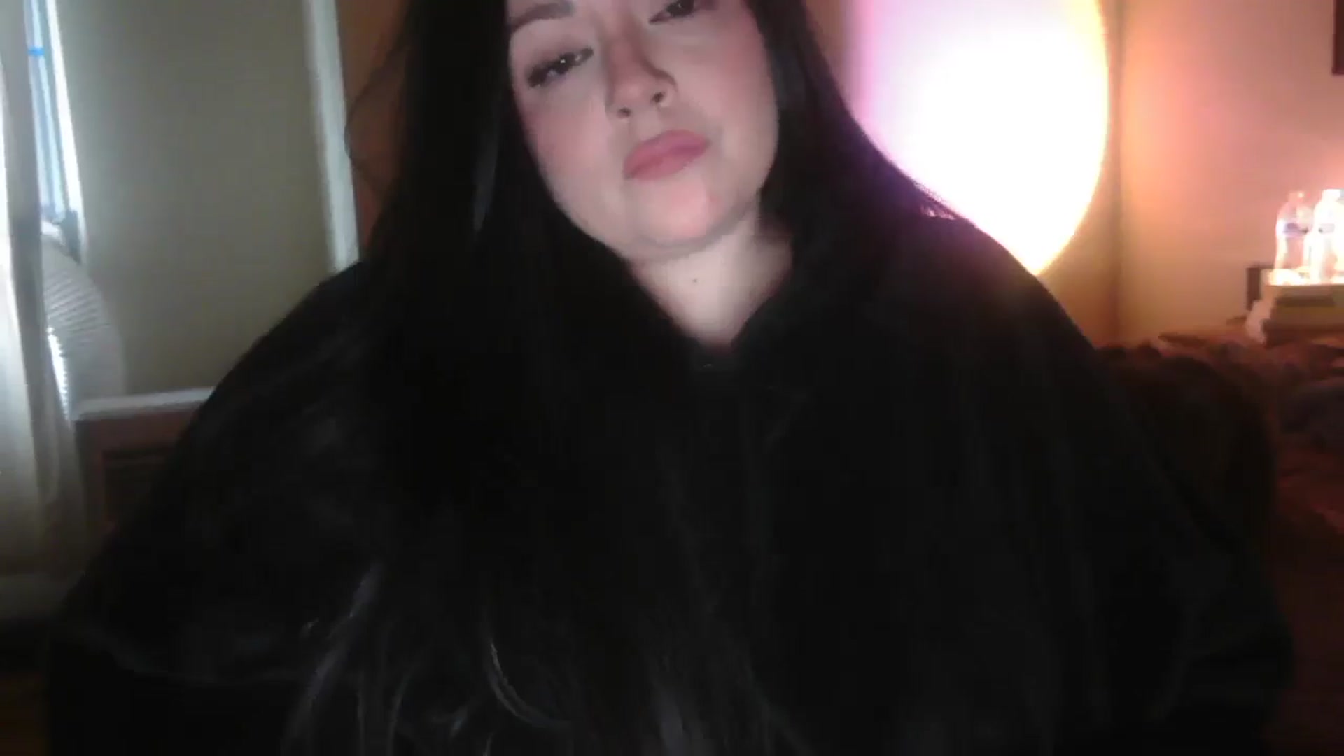 Gallery image thumbnail from TitsMcgeee's myfreecams stream on, 02/23/2025, 01:33 image 13 of 20