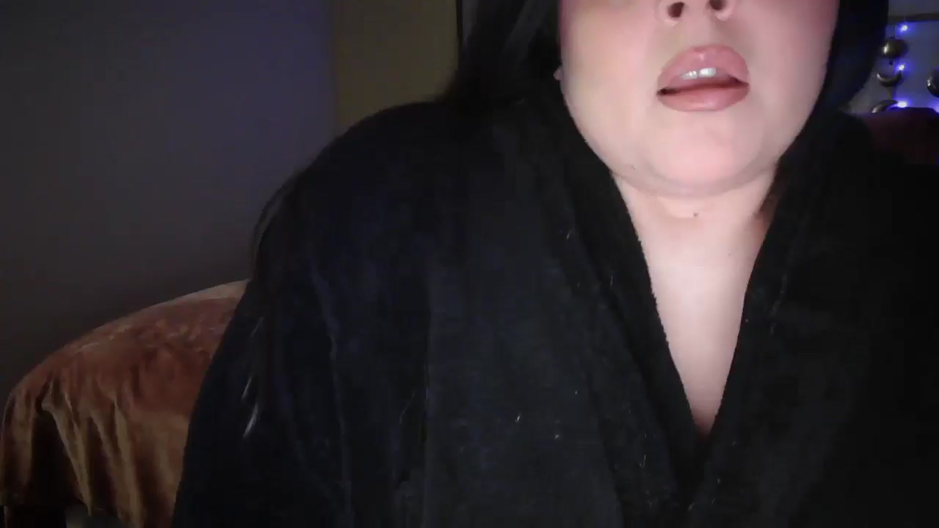 Gallery image thumbnail from TitsMcgeee's myfreecams stream on, 05/14/2025, 23:59 image 16 of 20