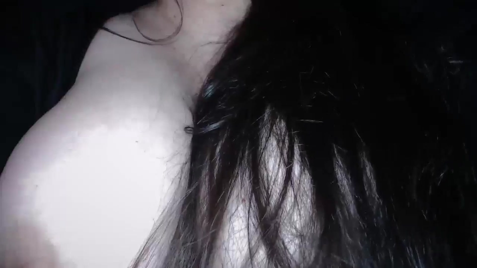 Gallery image thumbnail from TitsMcgeee's myfreecams stream on, 05/15/2025, 03:43 image 12 of 20