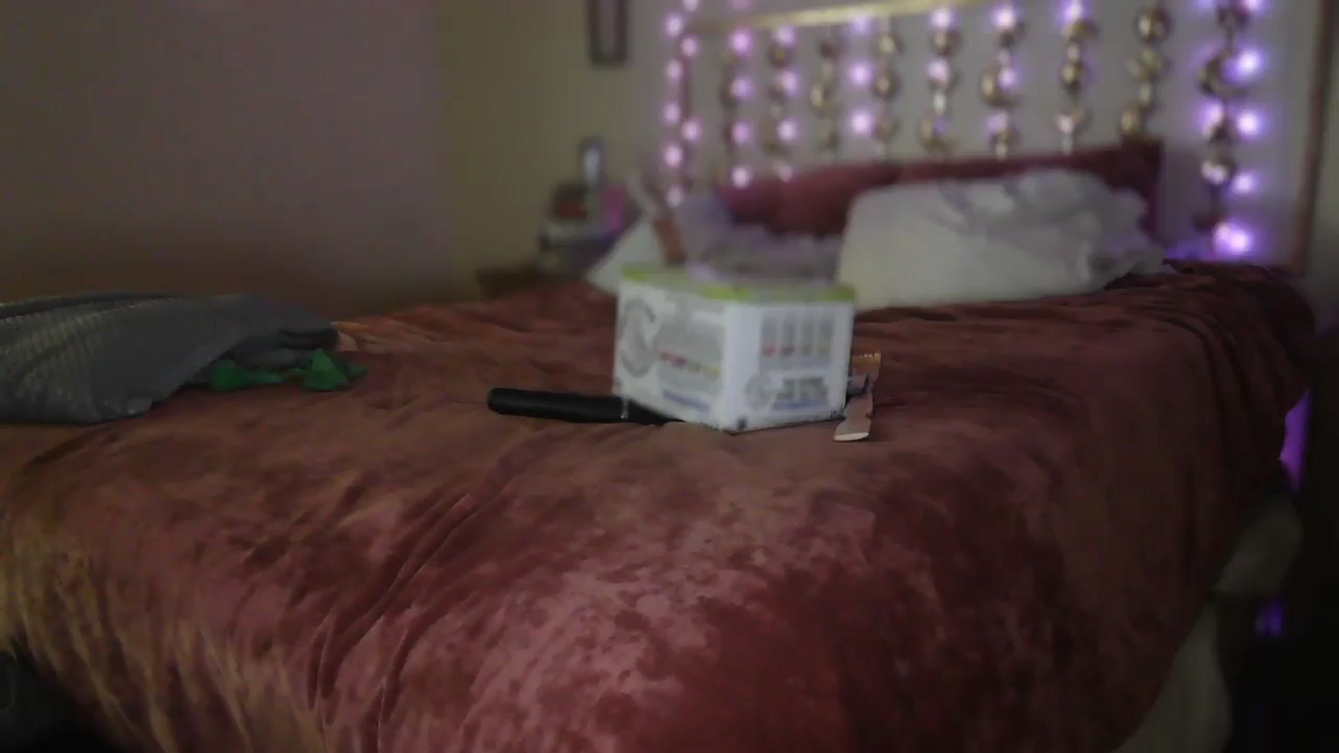Gallery image thumbnail from TitsMcgeee's myfreecams stream on, 06/18/2025, 24:52 image 15 of 20