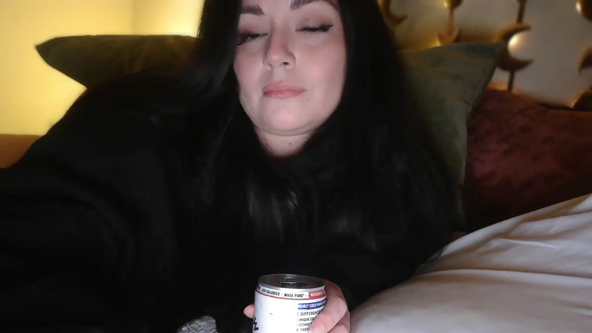 Gallery image thumbnail from TitsMcgeee's myfreecams stream on, 09/07/2025, 11:23 image 9 of 20