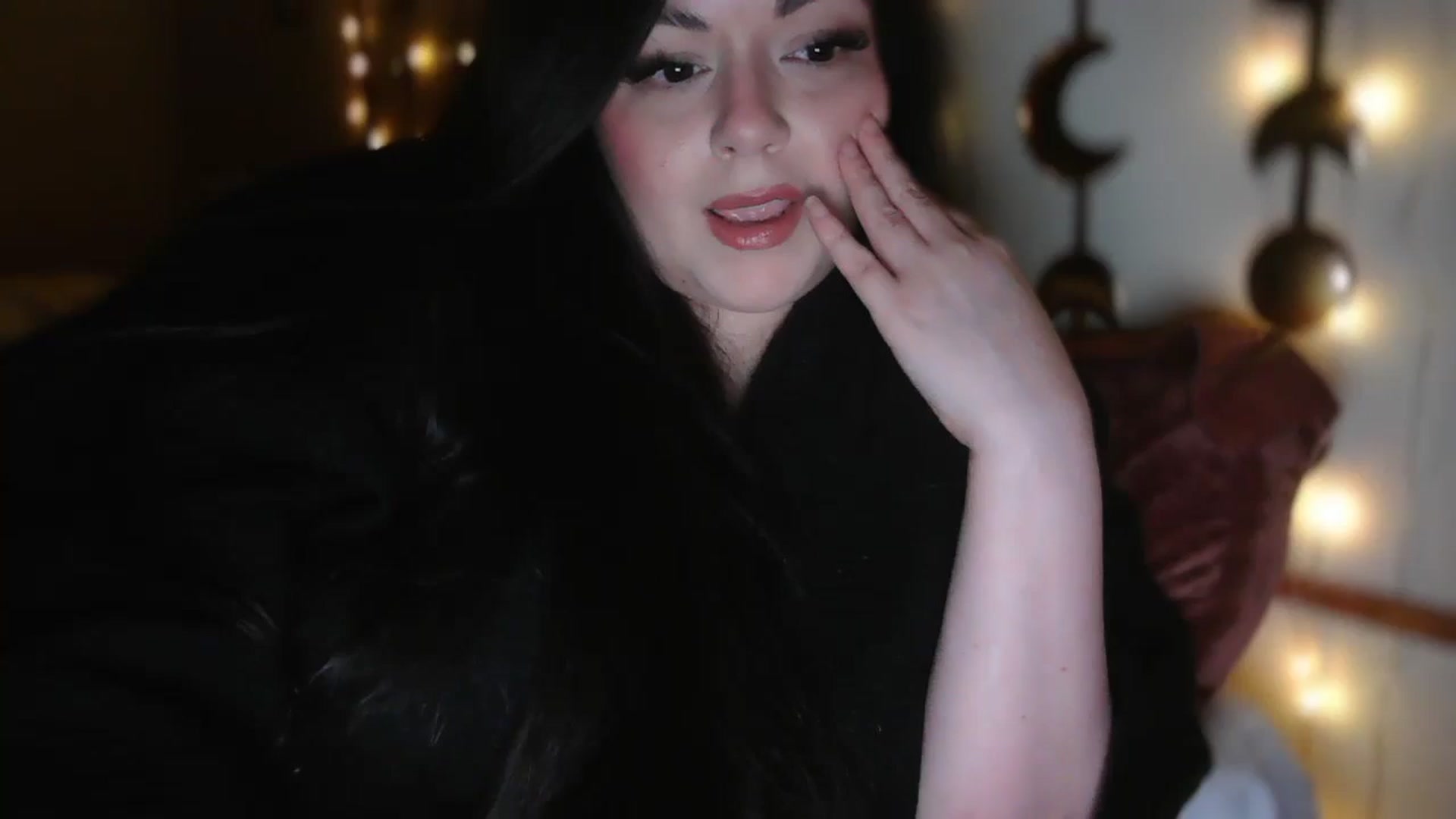 Gallery image thumbnail from TitsMcgeee's myfreecams stream on, 09/13/2025, 06:09 image 11 of 20