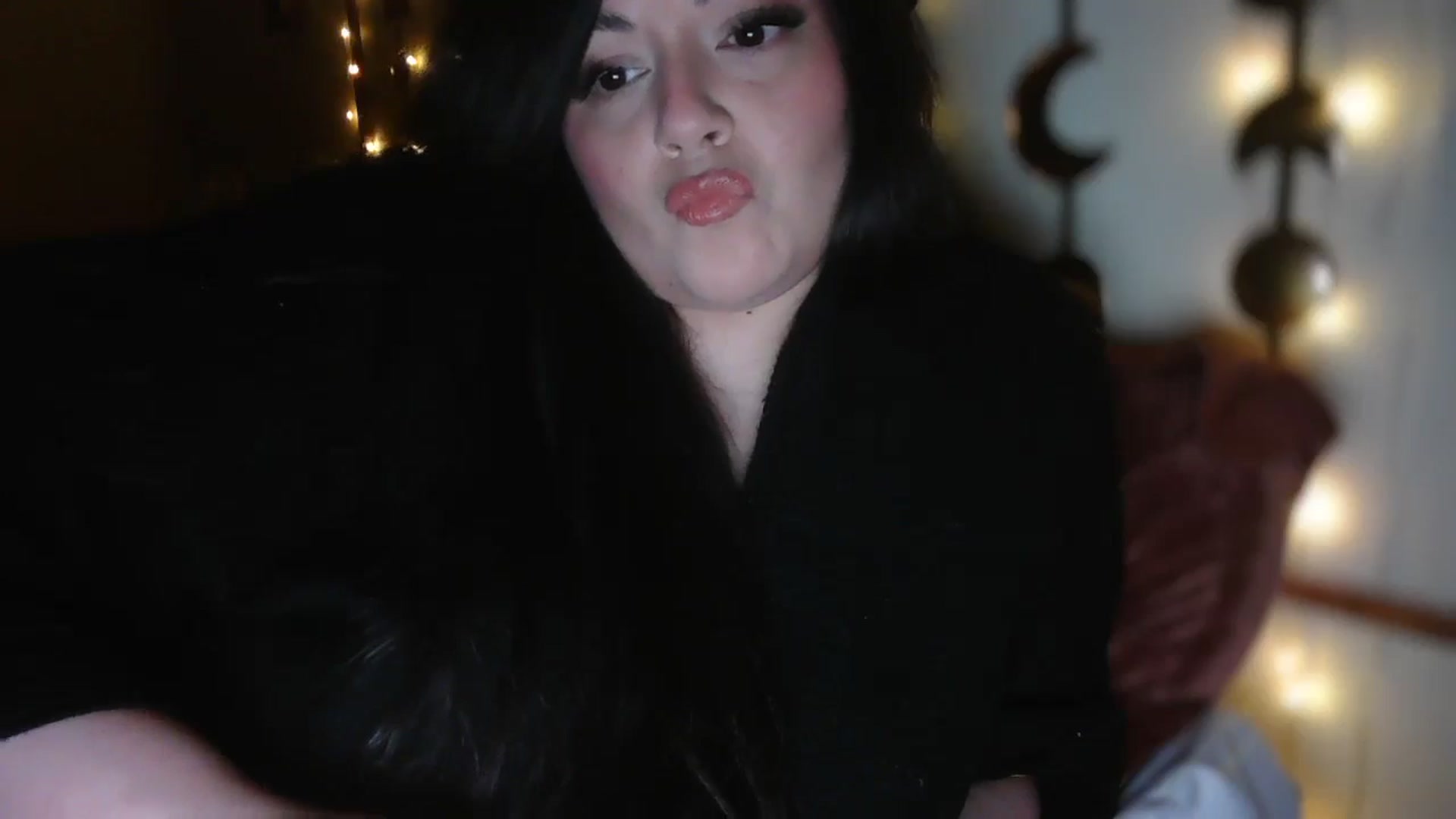 Gallery image thumbnail from TitsMcgeee's myfreecams stream on, 09/13/2025, 06:09 image 17 of 20
