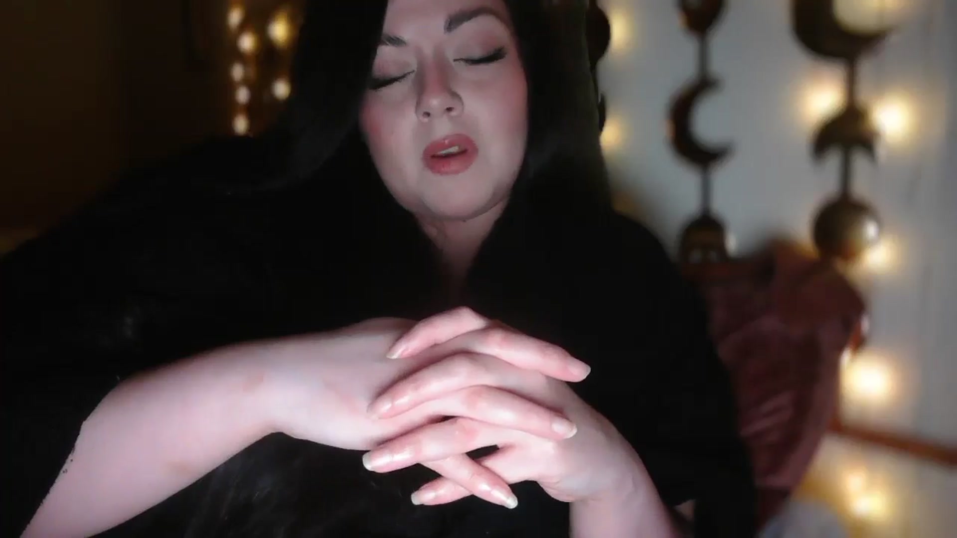 Gallery image thumbnail from TitsMcgeee's myfreecams stream on, 09/13/2025, 06:09 image 6 of 20