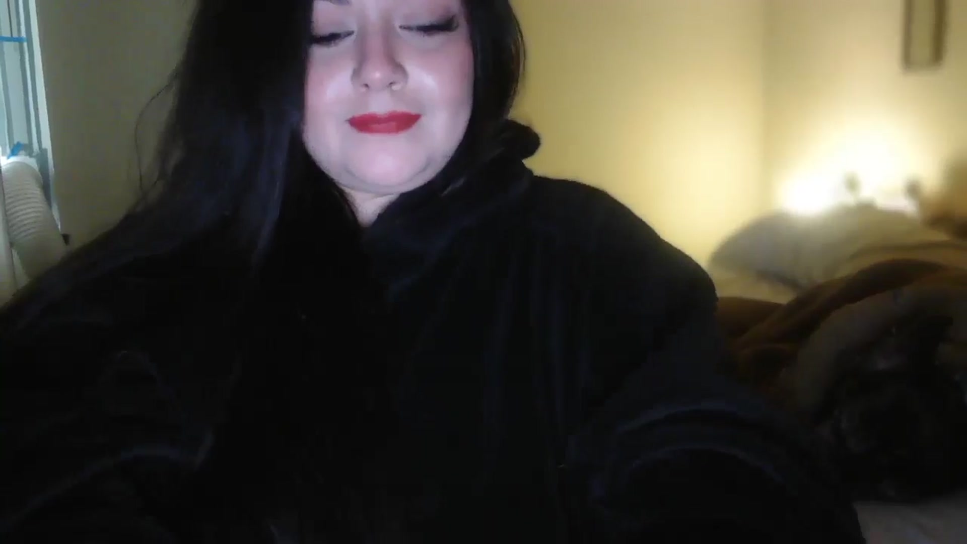 Gallery image thumbnail from TitsMcgeee's myfreecams stream on, 10/04/2025, 24:47 image 7 of 20