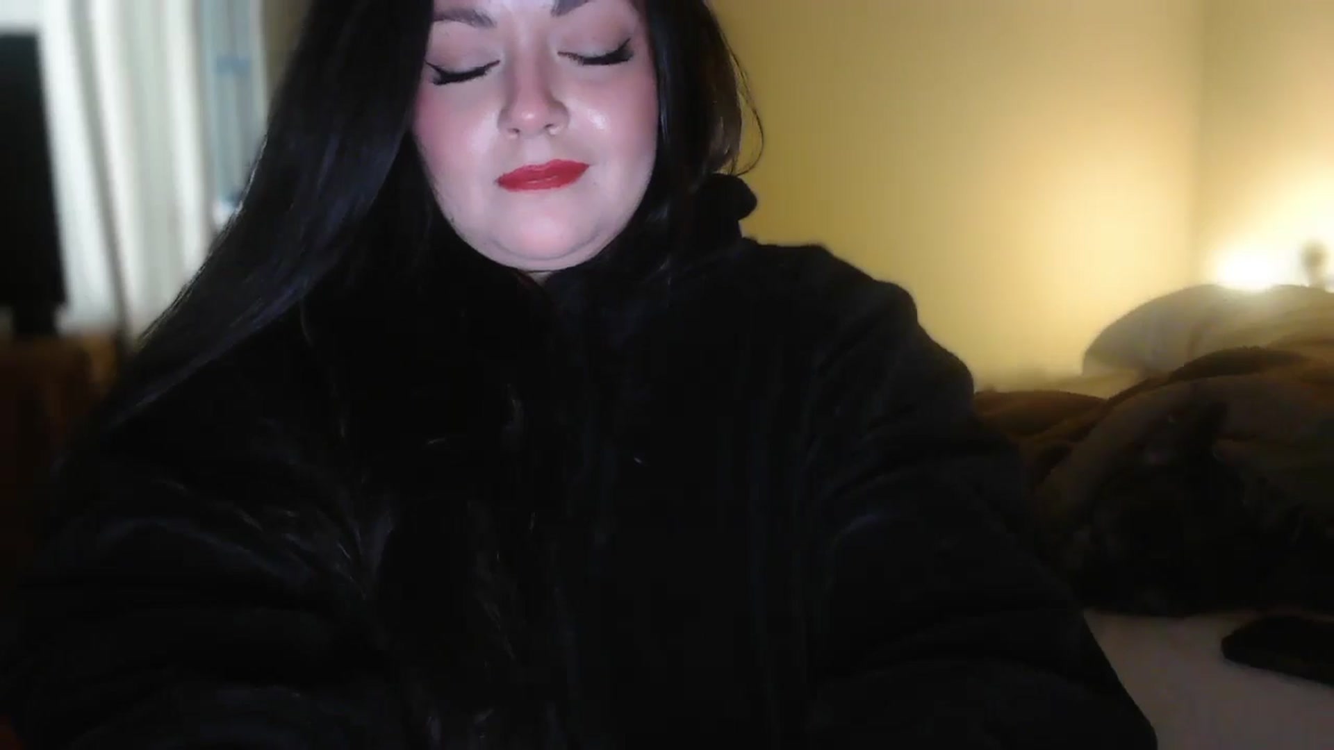 Gallery image thumbnail from TitsMcgeee's myfreecams stream on, 10/04/2025, 24:47 image 14 of 20