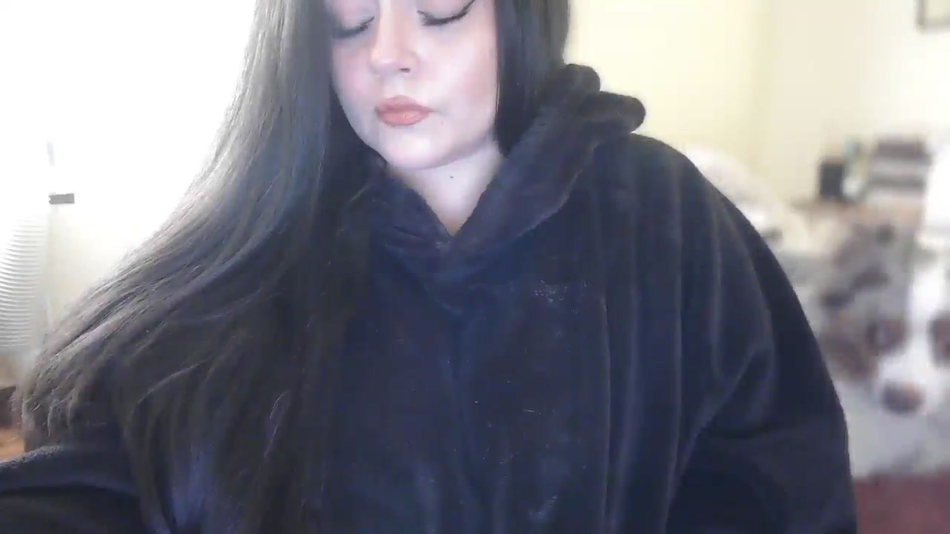 Gallery image thumbnail from TitsMcgeee's myfreecams stream on, 11/02/2025, 21:46 image 19 of 20