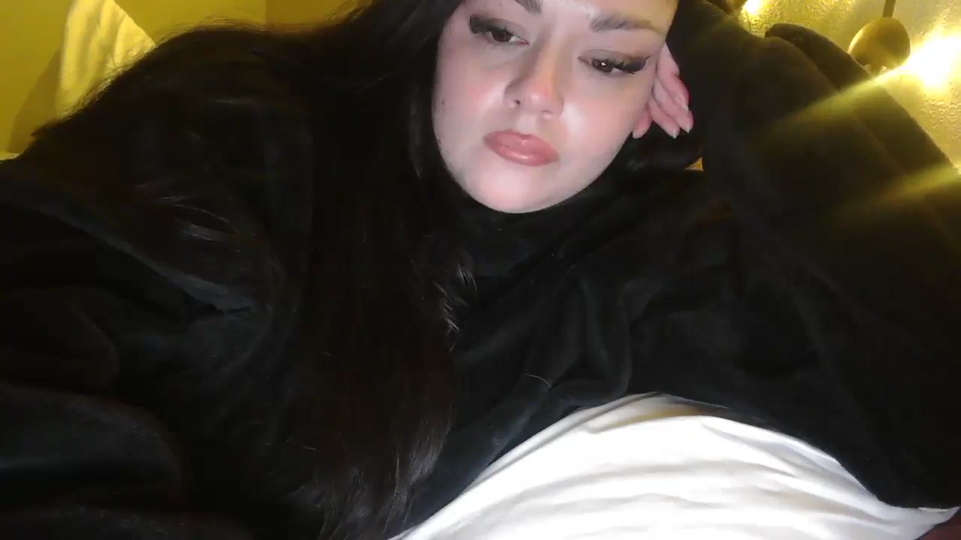 Gallery image thumbnail from TitsMcgeee's myfreecams stream on, 11/06/2025, 09:20 image 18 of 20