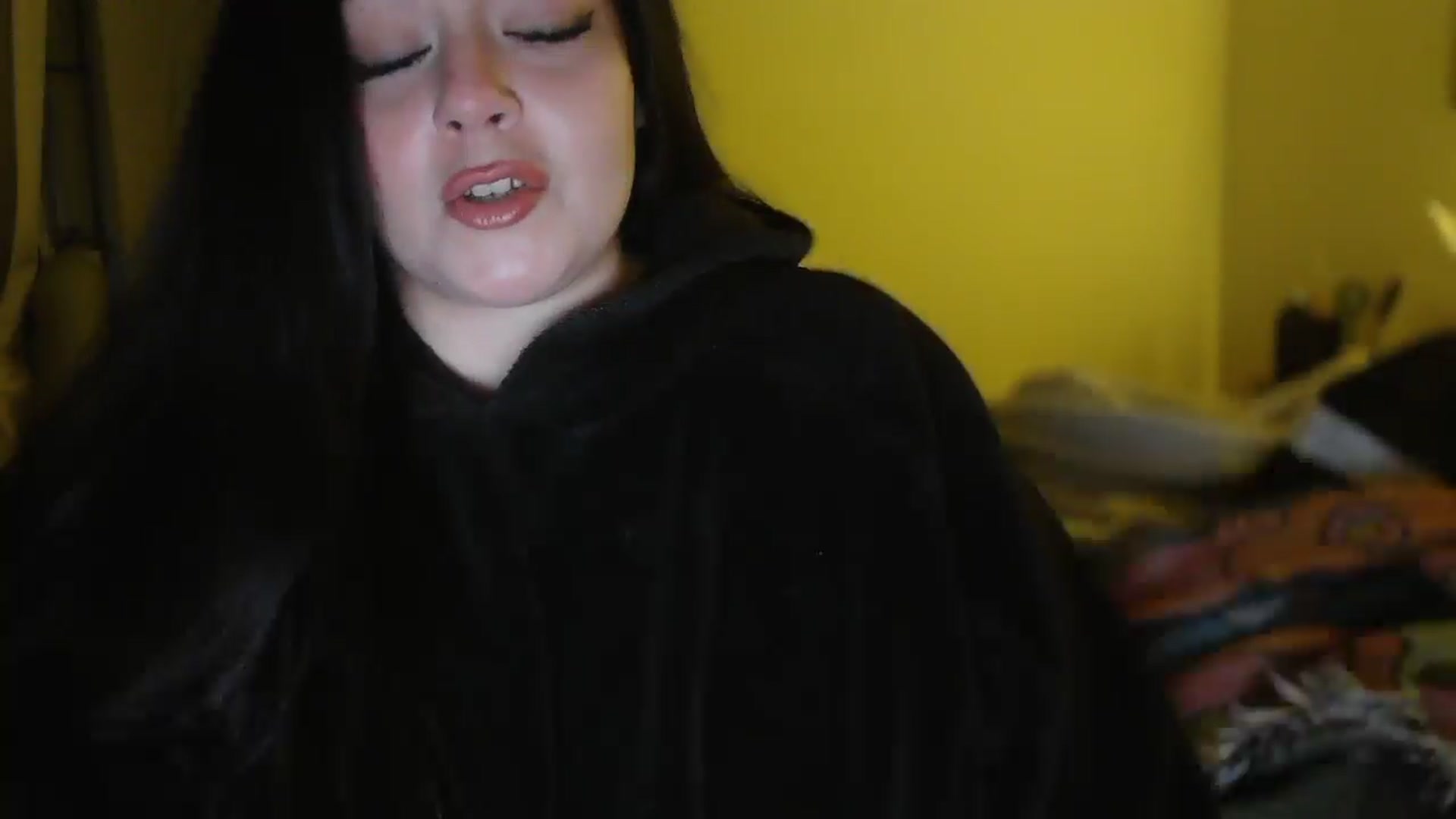 Gallery image thumbnail from TitsMcgeee's myfreecams stream on, 11/06/2025, 09:20 image 12 of 20