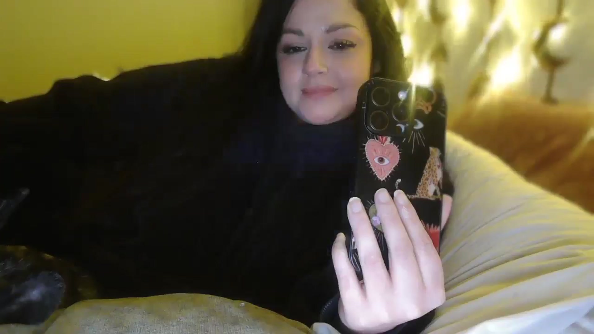 Gallery image thumbnail from TitsMcgeee's myfreecams stream on, 11/17/2025, 06:23 image 18 of 20
