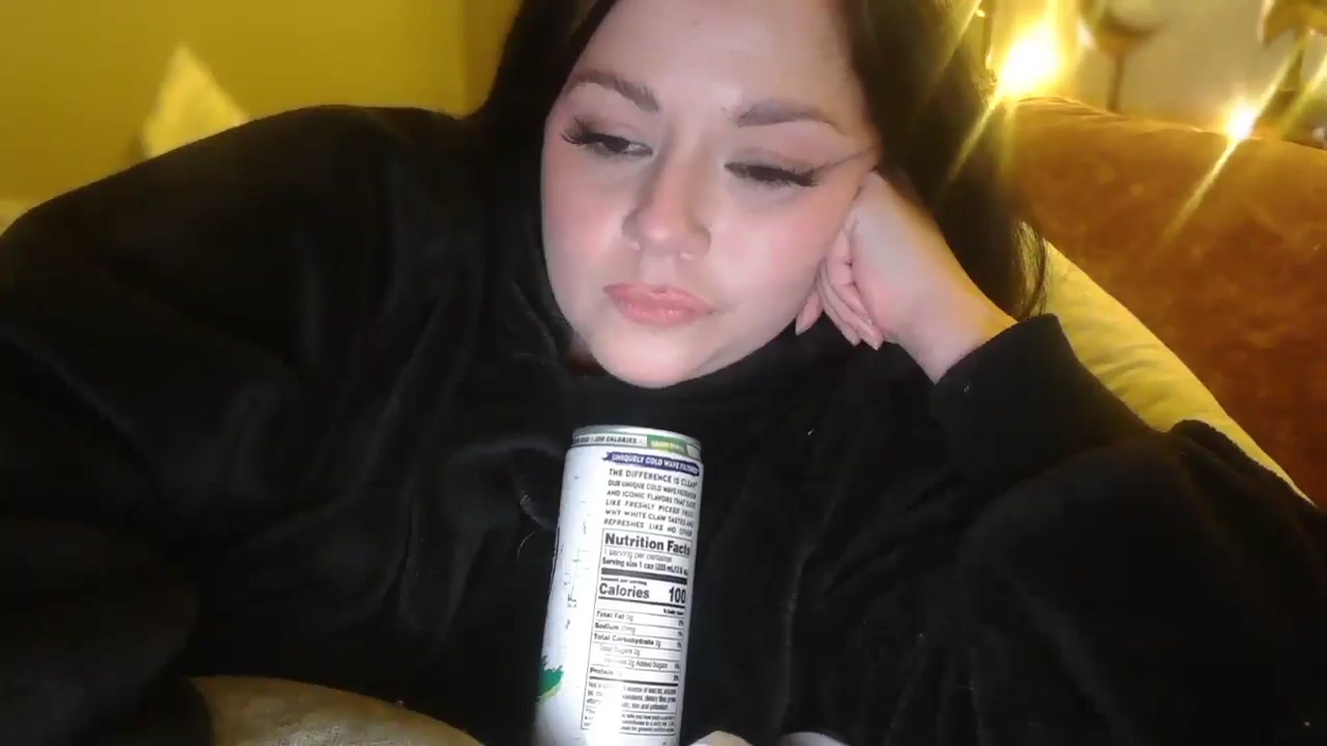 Gallery image thumbnail from TitsMcgeee's myfreecams stream on, 11/17/2025, 06:23 image 15 of 20