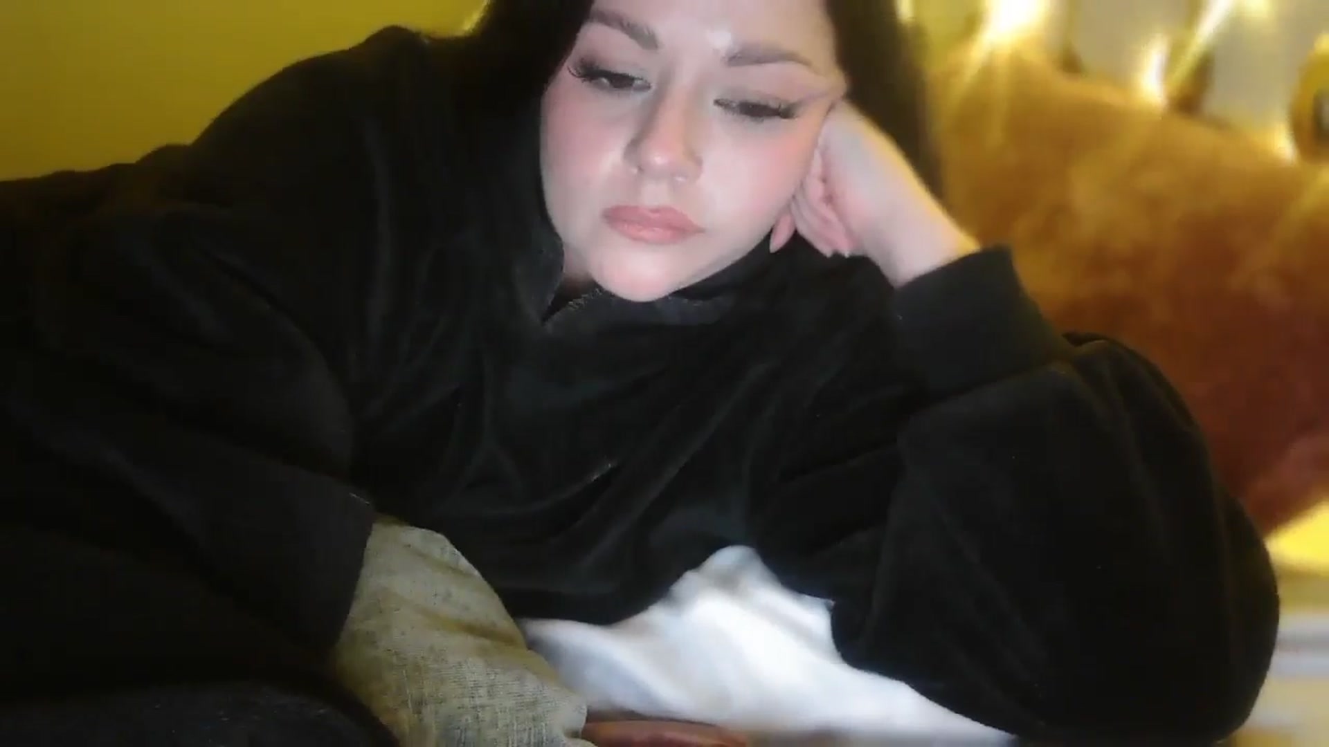 Gallery image thumbnail from TitsMcgeee's myfreecams stream on, 11/17/2025, 06:23 image 5 of 20