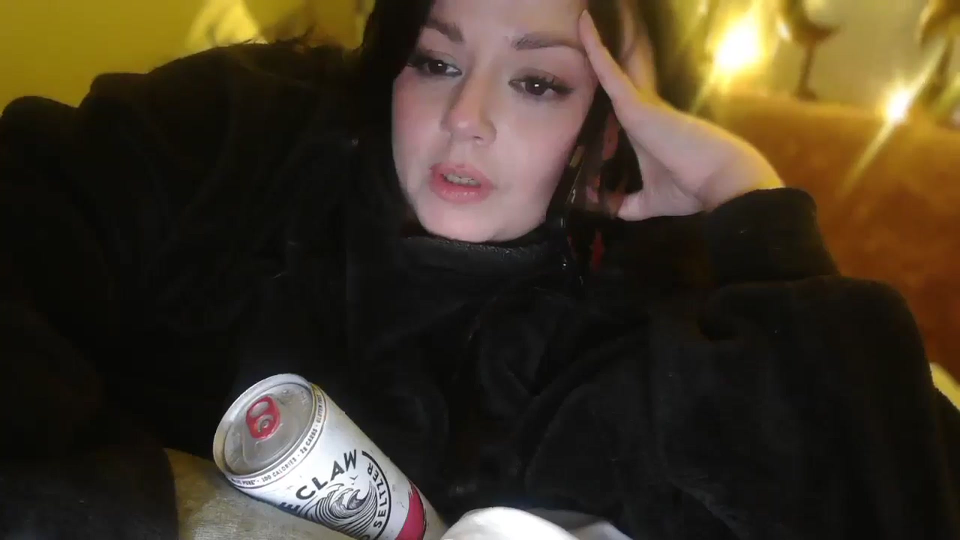 Gallery image thumbnail from TitsMcgeee's myfreecams stream on, 11/17/2025, 06:57 image 4 of 20