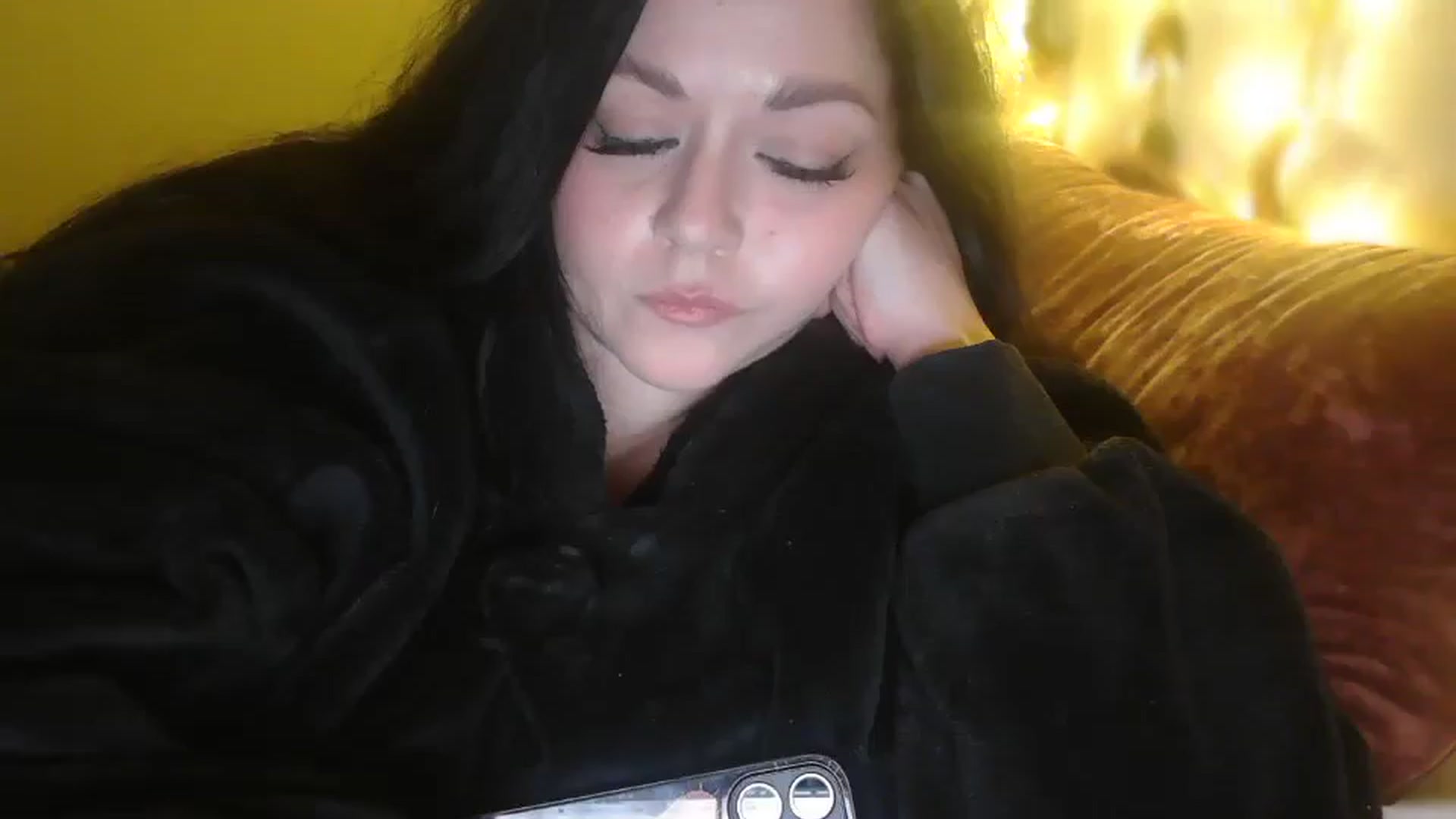 Gallery image thumbnail from TitsMcgeee's myfreecams stream on, 11/26/2025, 07:32 image 1 of 20