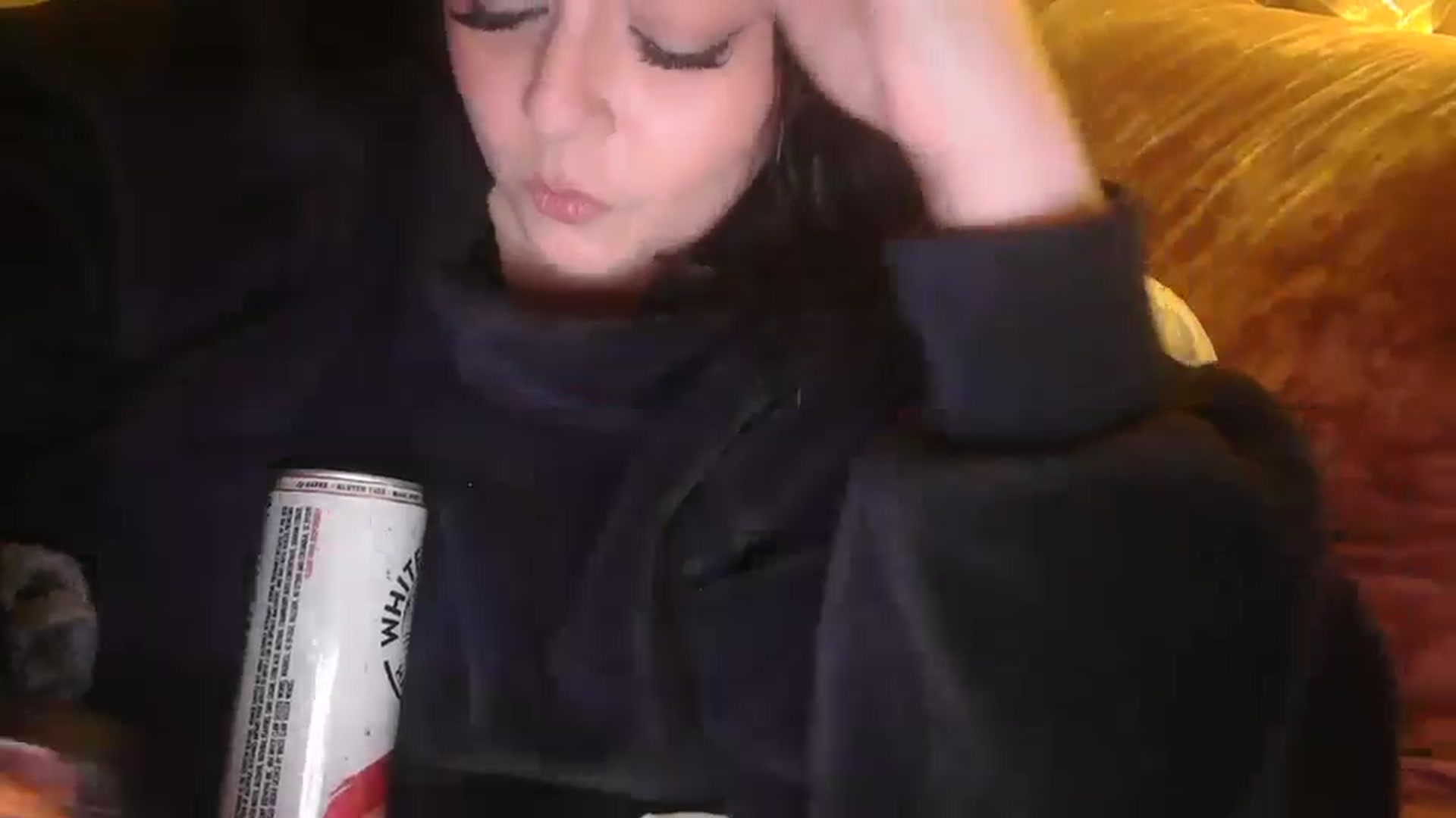Gallery image thumbnail from TitsMcgeee's myfreecams stream on, 11/26/2025, 07:32 image 15 of 20