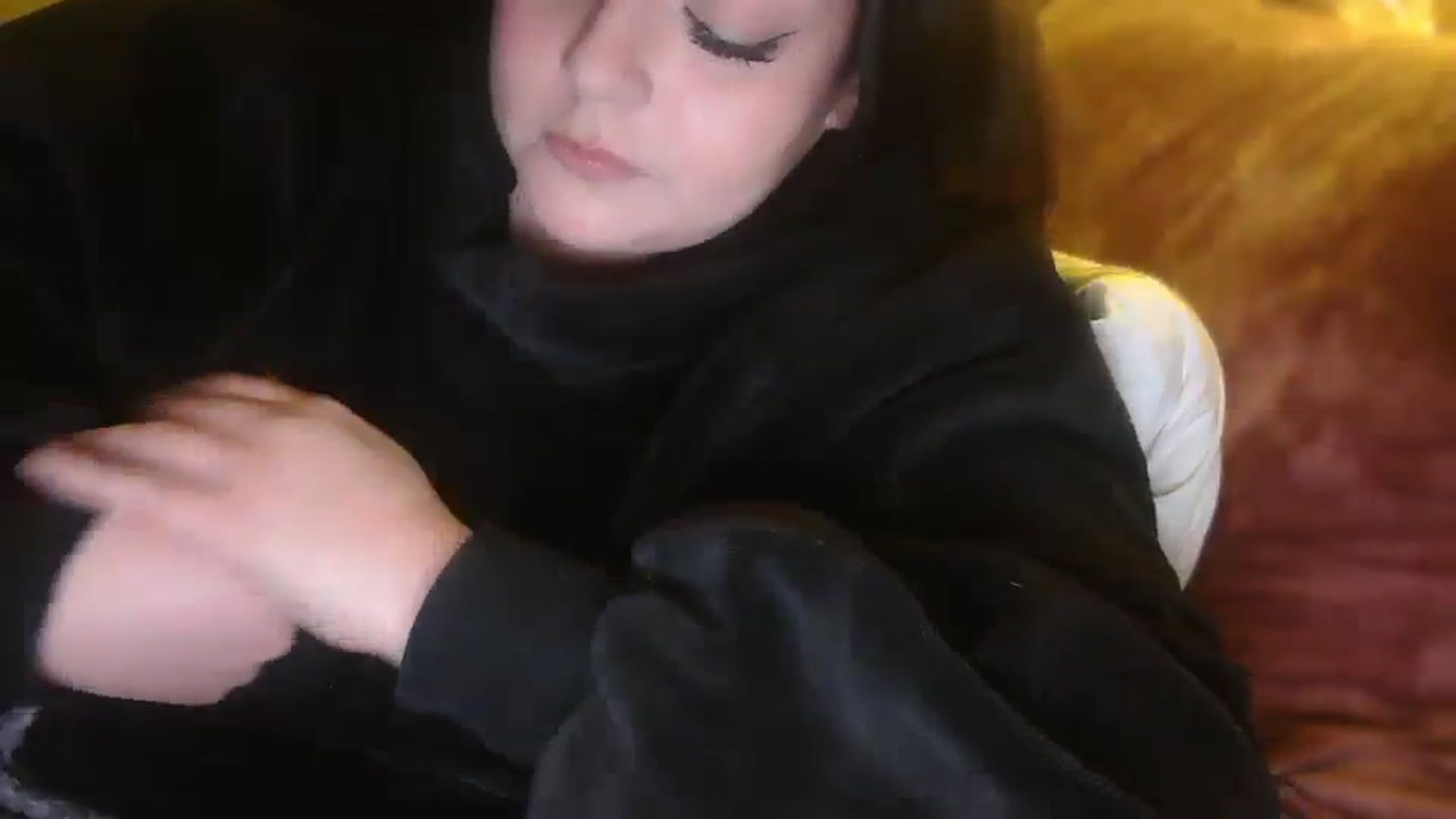 Gallery image thumbnail from TitsMcgeee's myfreecams stream on, 11/26/2025, 07:32 image 12 of 20