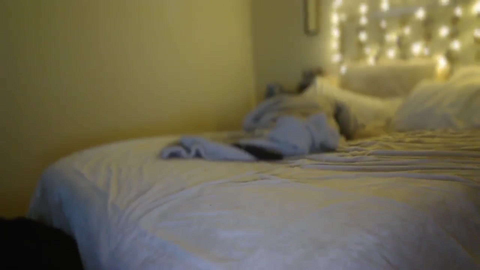 Gallery image thumbnail from TitsMcgeee's myfreecams stream on, 12/18/2025, 24:16 image 10 of 20