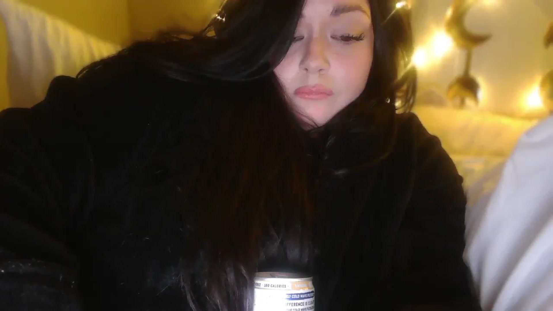 Gallery image thumbnail from TitsMcgeee's myfreecams stream on, 12/31/2025, 07:30 image 18 of 20