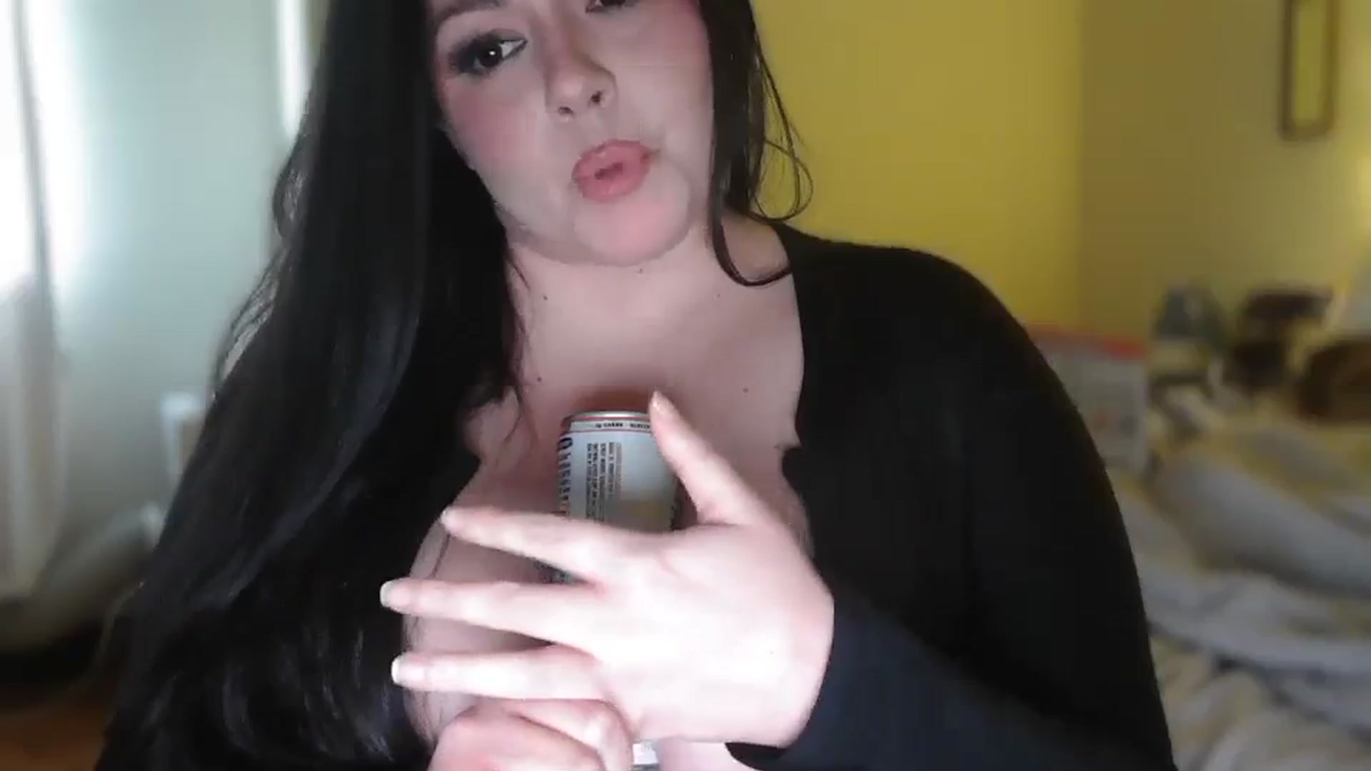 Gallery image thumbnail from TitsMcgeee's myfreecams stream on, 01/19/2026, 02:16 image 12 of 20