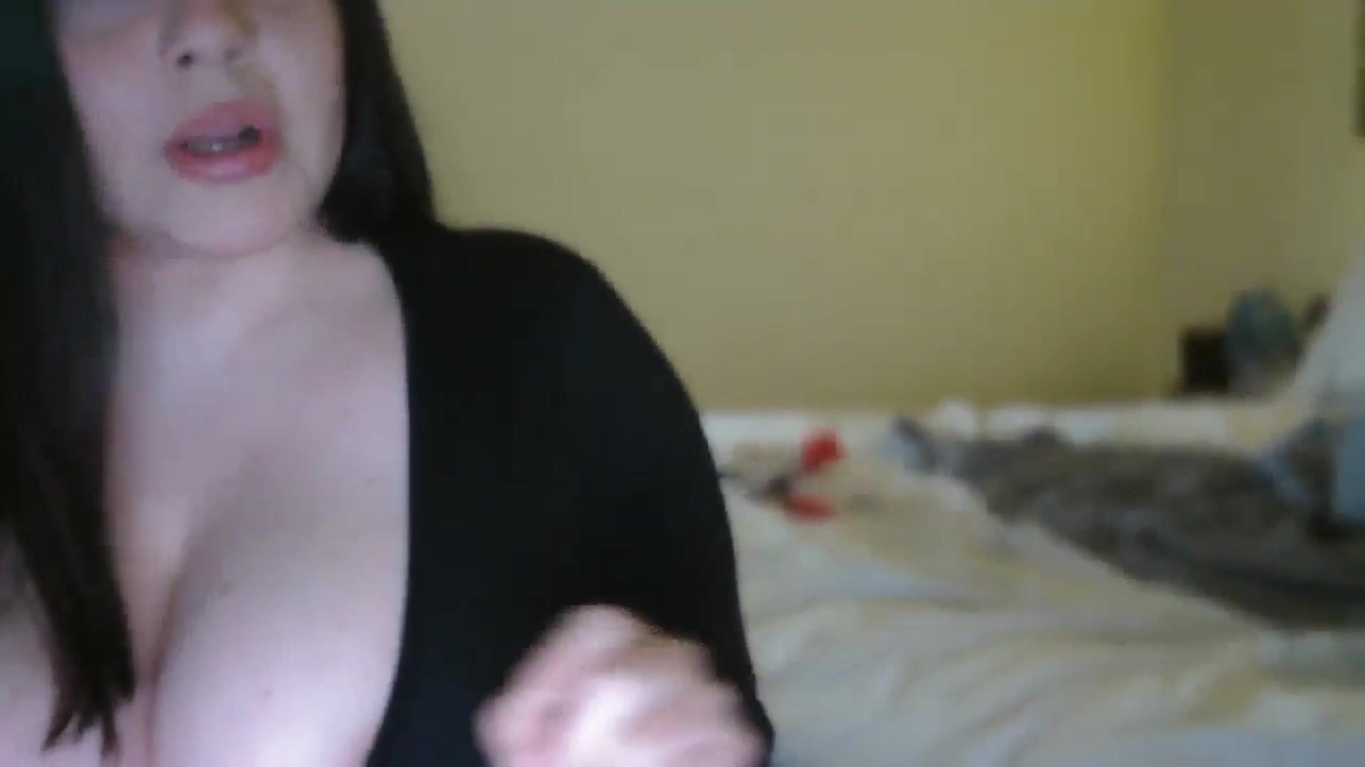 Gallery image thumbnail from TitsMcgeee's myfreecams stream on, 01/28/2026, 22:03 image 6 of 20