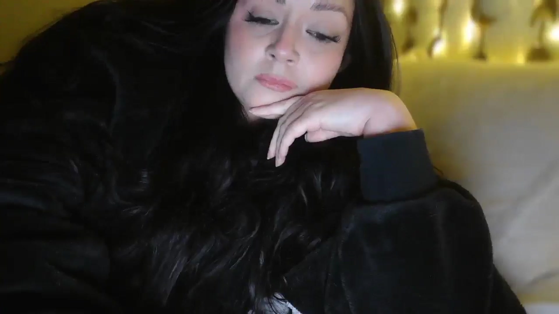 Gallery image thumbnail from TitsMcgeee's myfreecams stream on, 02/07/2026, 11:18 image 20 of 20