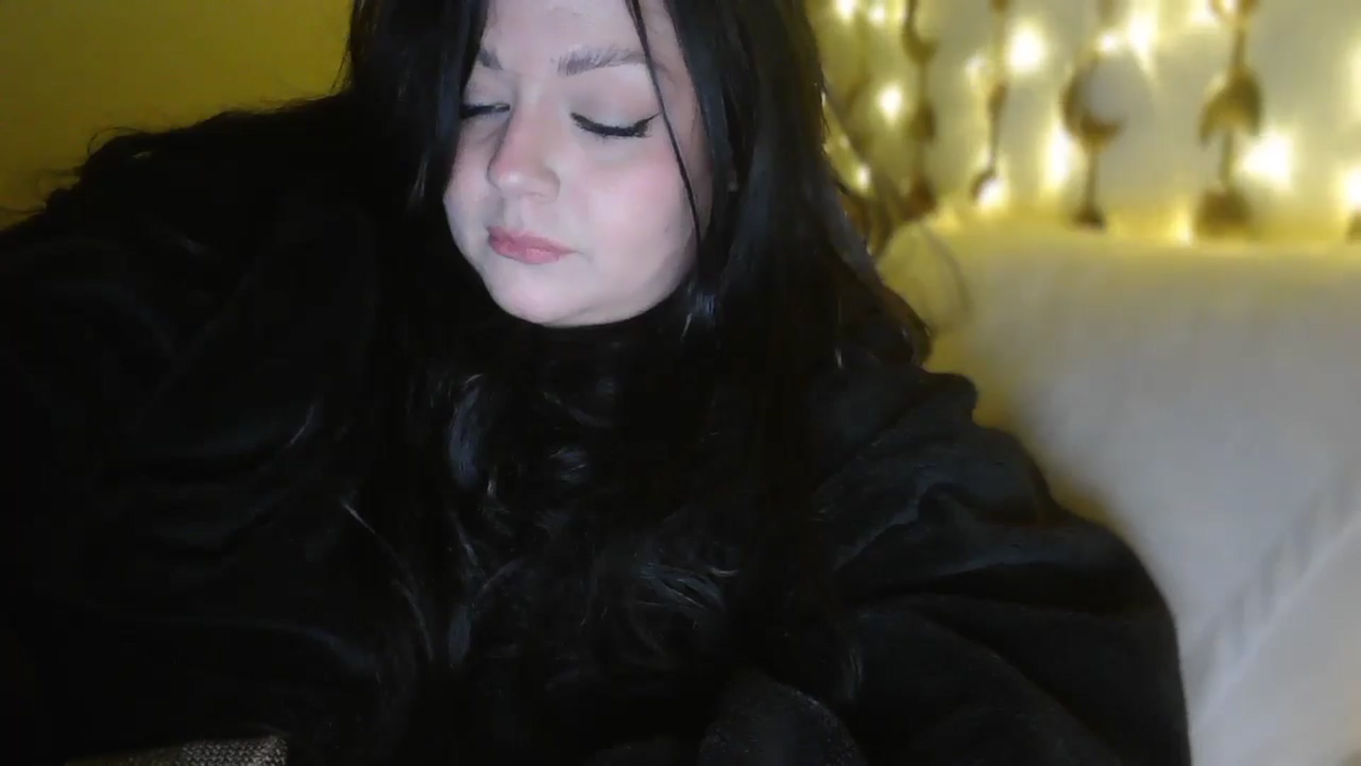 Gallery image thumbnail from TitsMcgeee's myfreecams stream on, 02/07/2026, 11:18 image 18 of 20