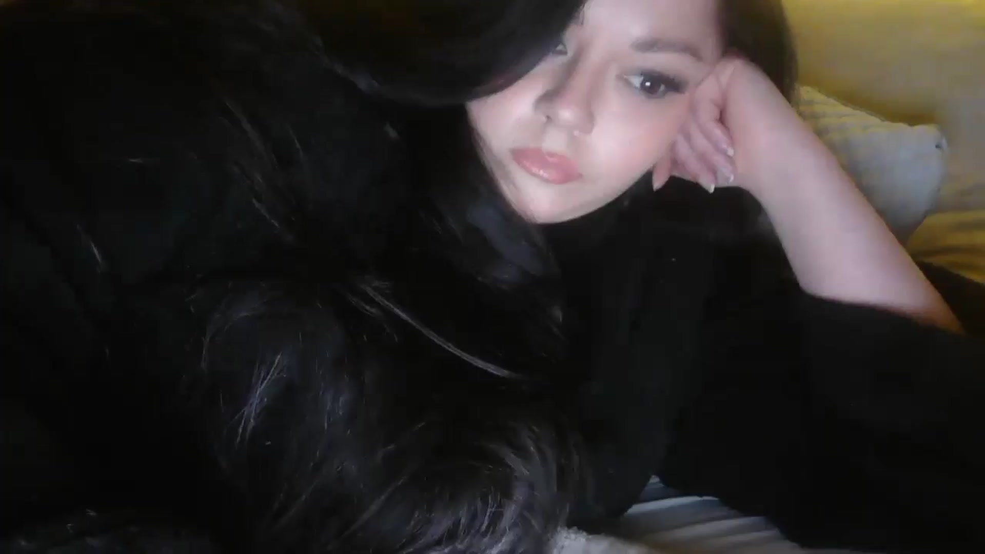 Gallery image thumbnail from TitsMcgeee's myfreecams stream on, 02/15/2026, 12:55 image 2 of 20