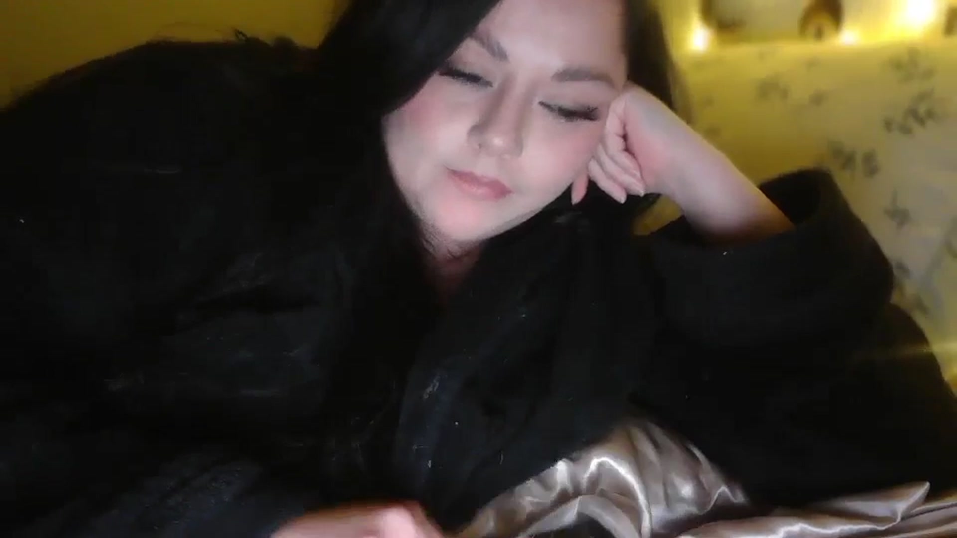 Gallery image thumbnail from TitsMcgeee's myfreecams stream on, 02/28/2026, 04:33 image 10 of 20
