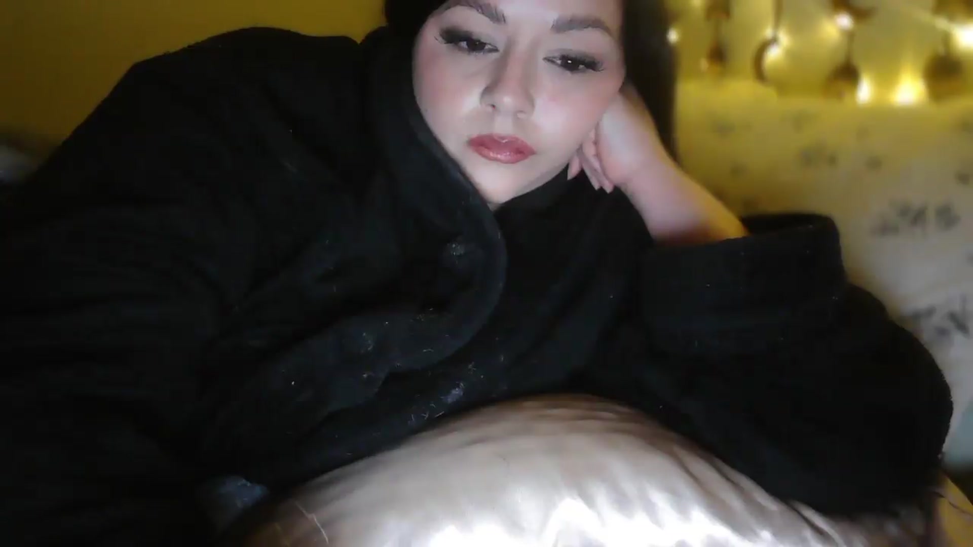 Gallery image thumbnail from TitsMcgeee's myfreecams stream on, 03/07/2026, 06:47 image 18 of 20